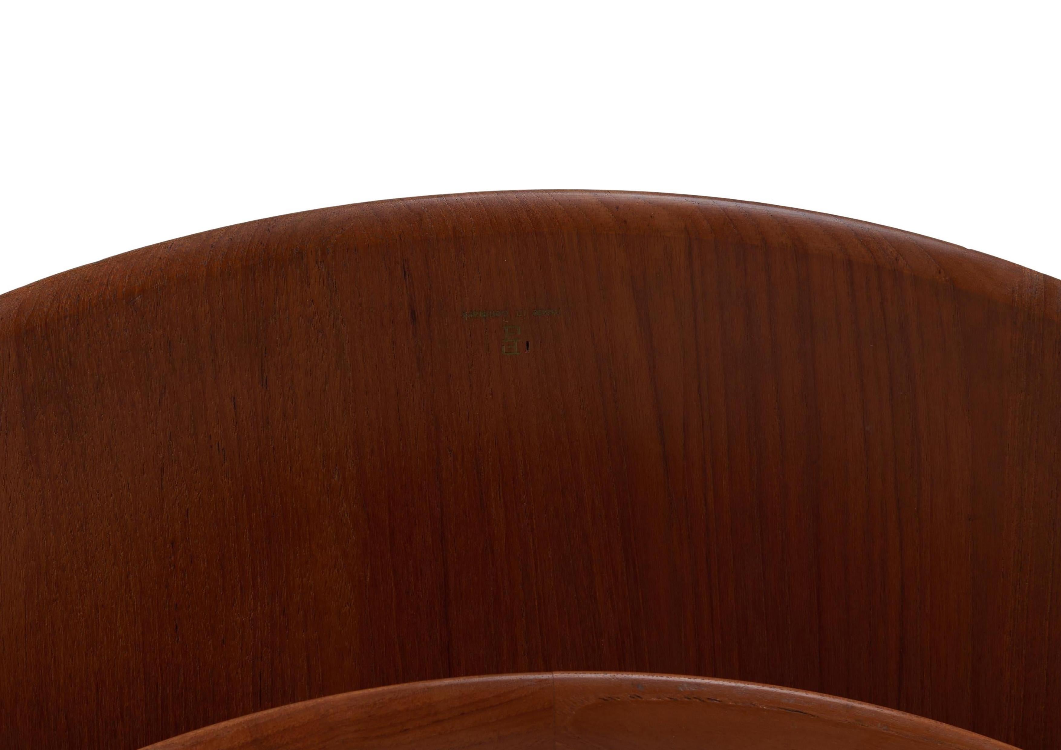 Mesa circular moderna escandinava danesa de ratán y teca Peter Hvidt France & Sons Teca en venta