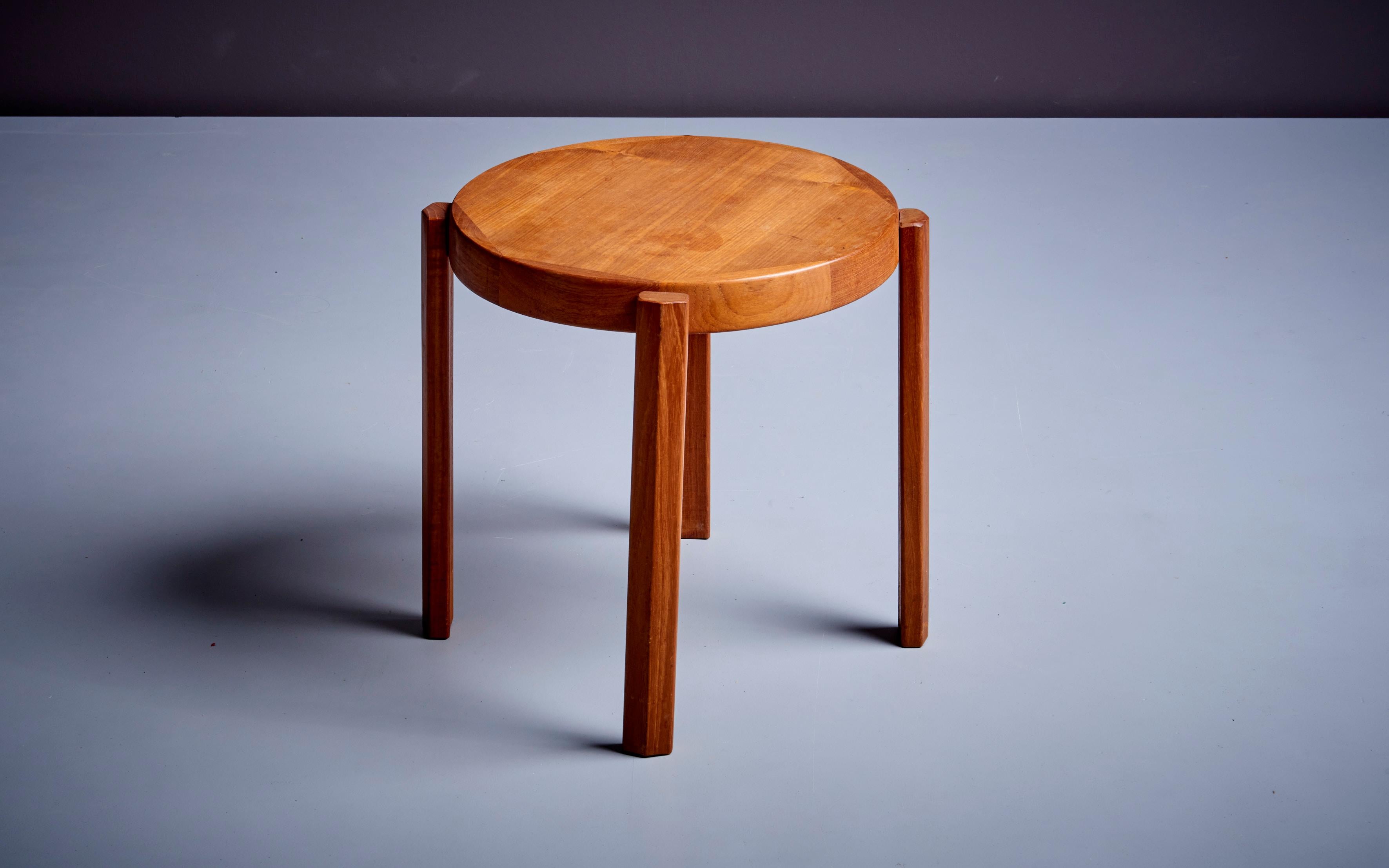 Mid-Century Modern Scandinavian Modern Danish Teak Side Table by Mobelfabrikken Toften For Sale