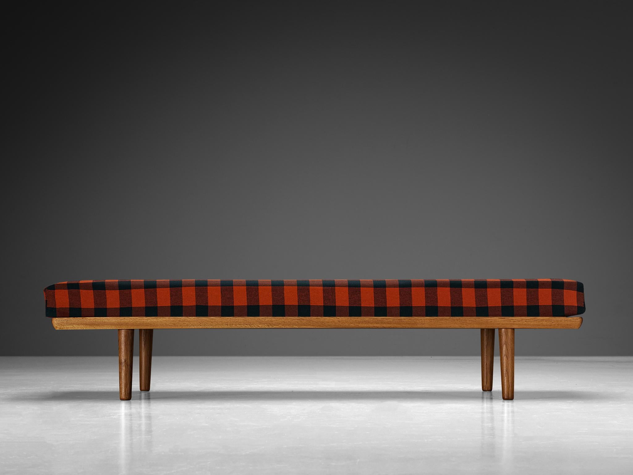Mid-20th Century Scandinavian Modern Daybed in Oak and Pine
