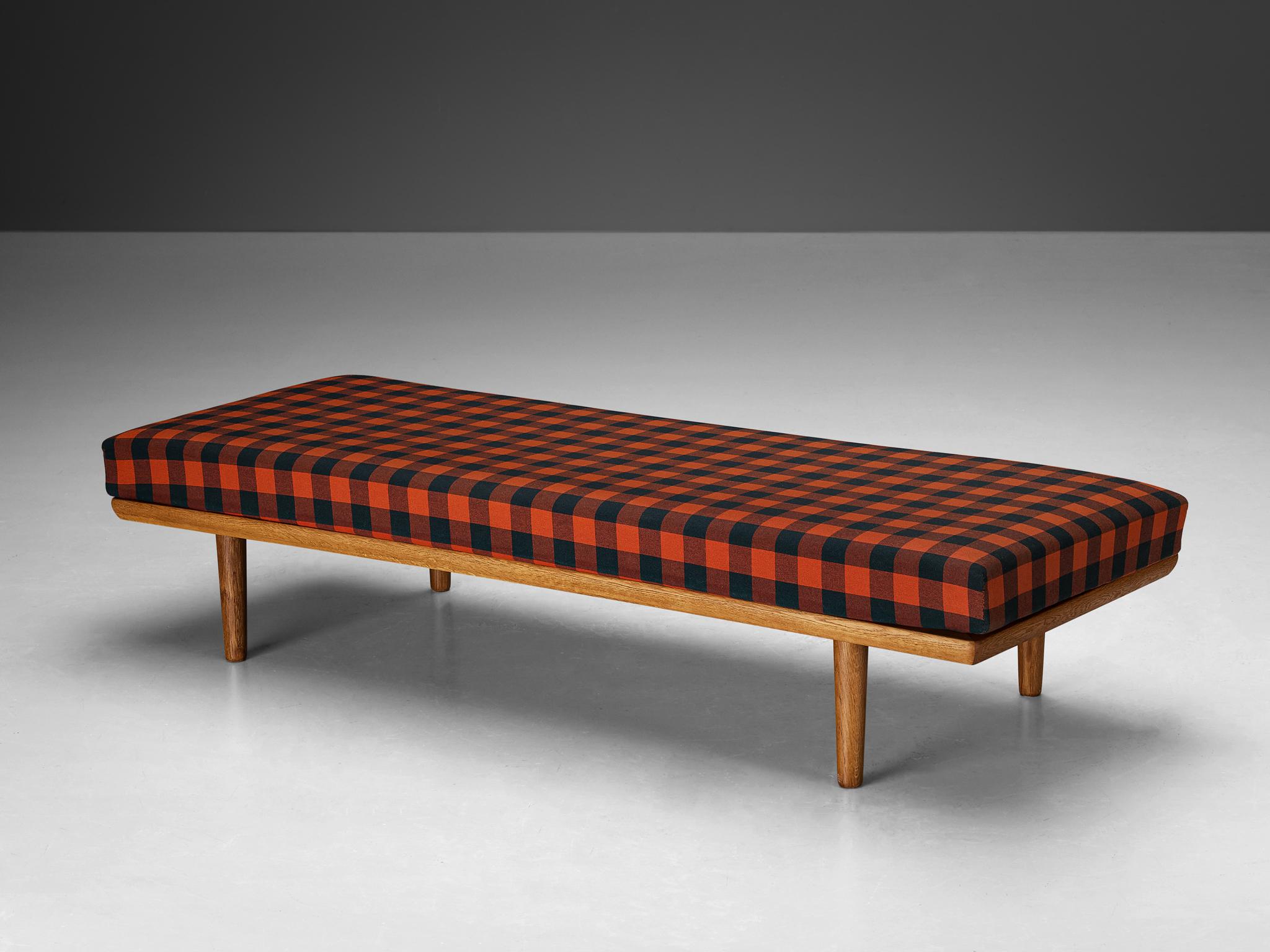 Scandinavian Modern Daybed in Oak and Pine 2