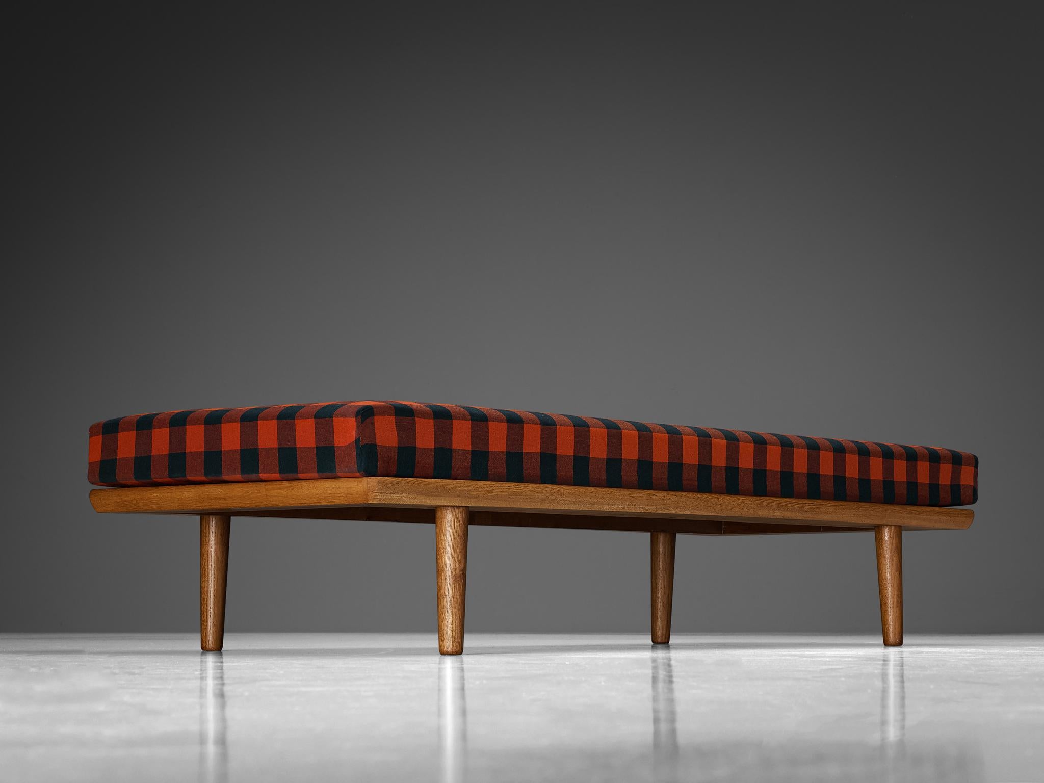 Scandinavian Modern Daybed in Oak and Pine 3
