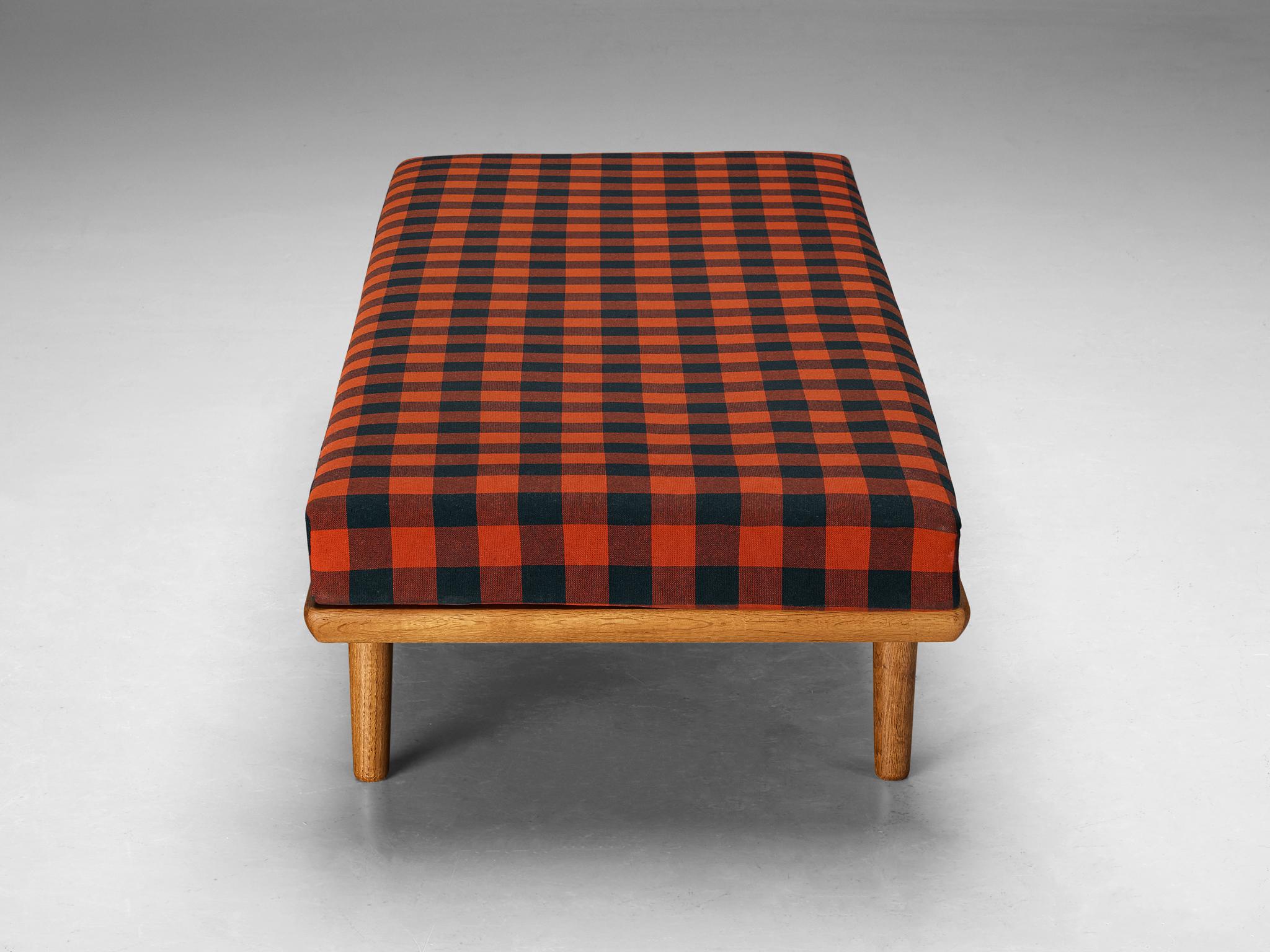Scandinavian Modern Daybed in Oak and Pine 4