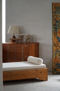 Scandinavian Modern, Daybed in Pine with Upholstered Cushion, Denmark, 1970s
