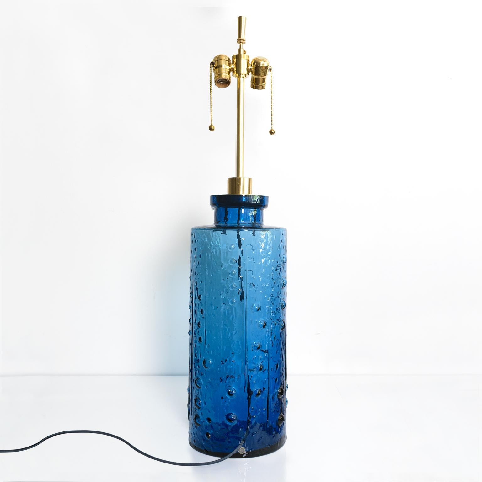 Scandinavian Modern Deep Blue Glass Lamp by Pukeberg Glasbruk, Sweden, 1960's In Good Condition For Sale In New York, NY