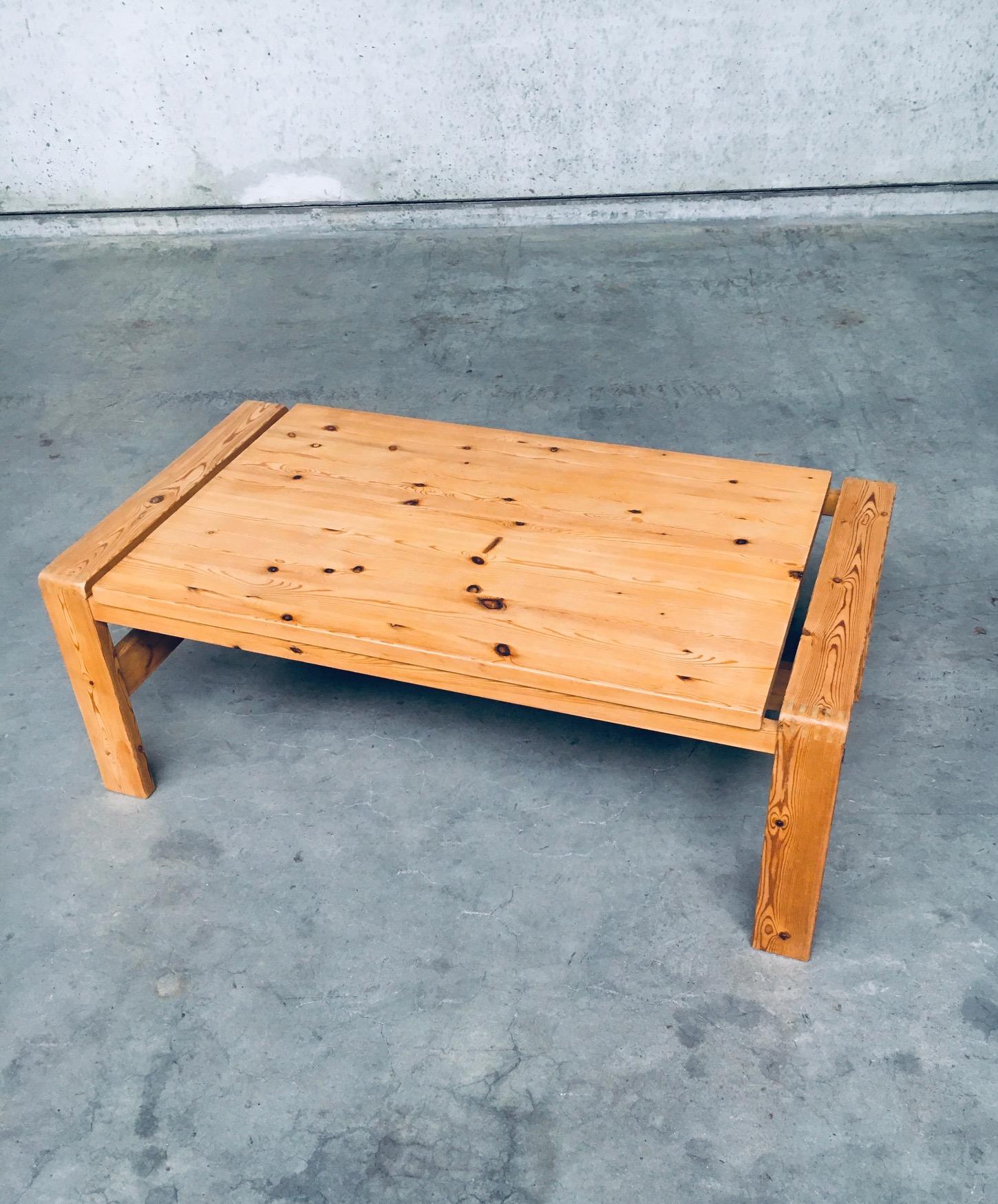 Mid-Century Modern Scandinavian Modern Design Solid Pine Coffee Table, Denmark 1970's For Sale