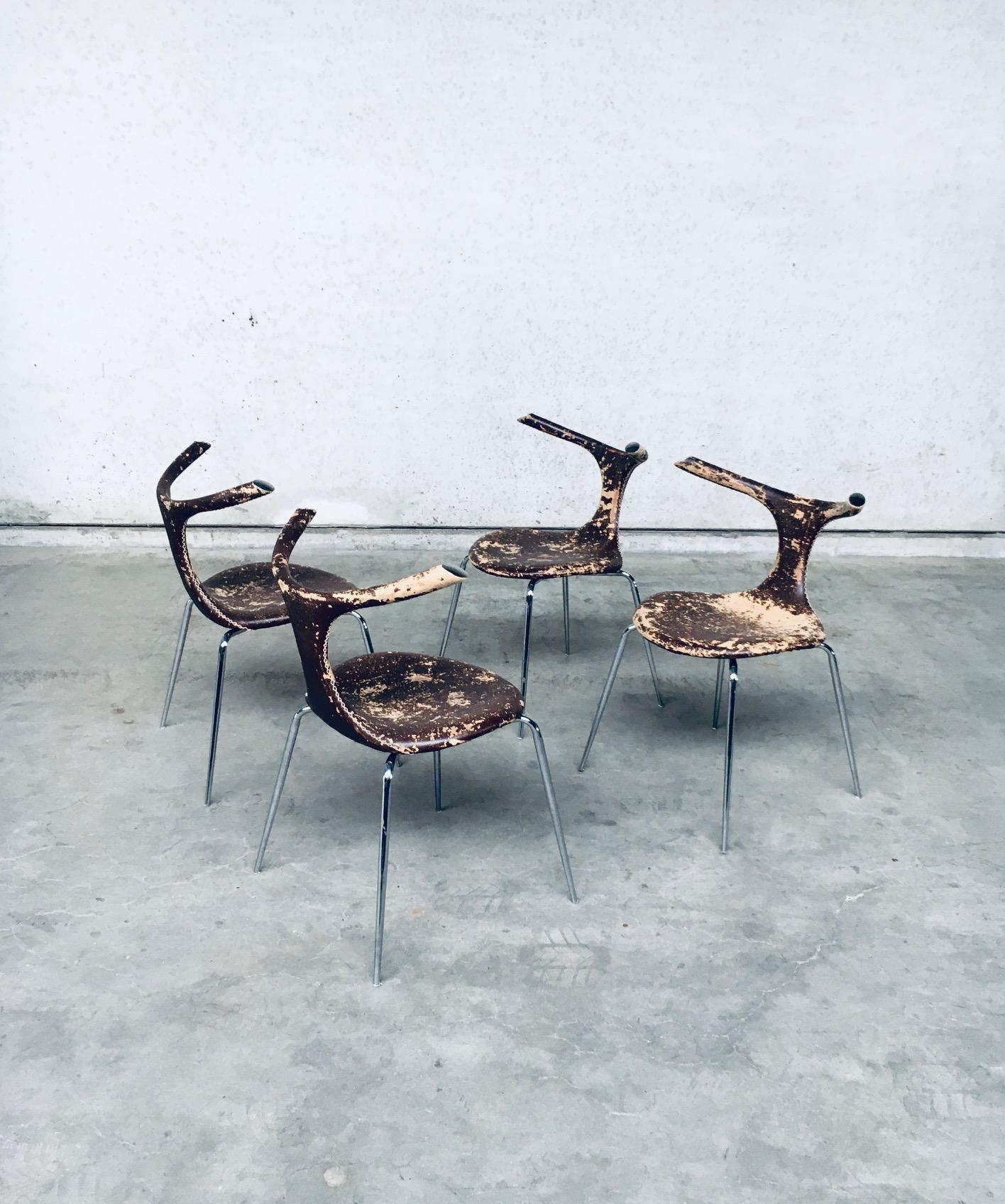 Scandinavian Modern Design 'Taurus' Dining Chair Set by Dan Form In Fair Condition For Sale In Oud-Turnhout, VAN