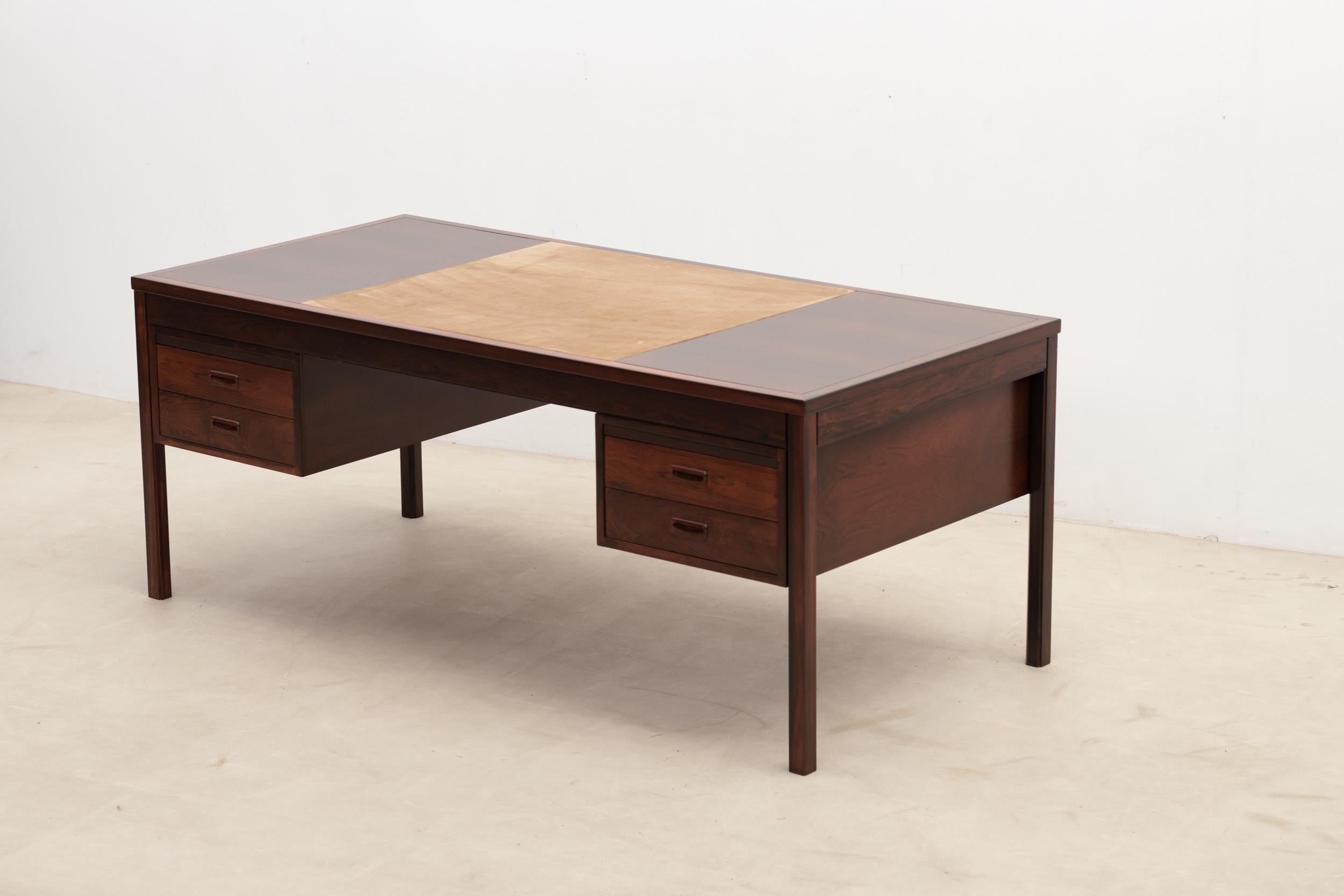 Scandinavian Modern Scandinavian modern desk, 1960s For Sale