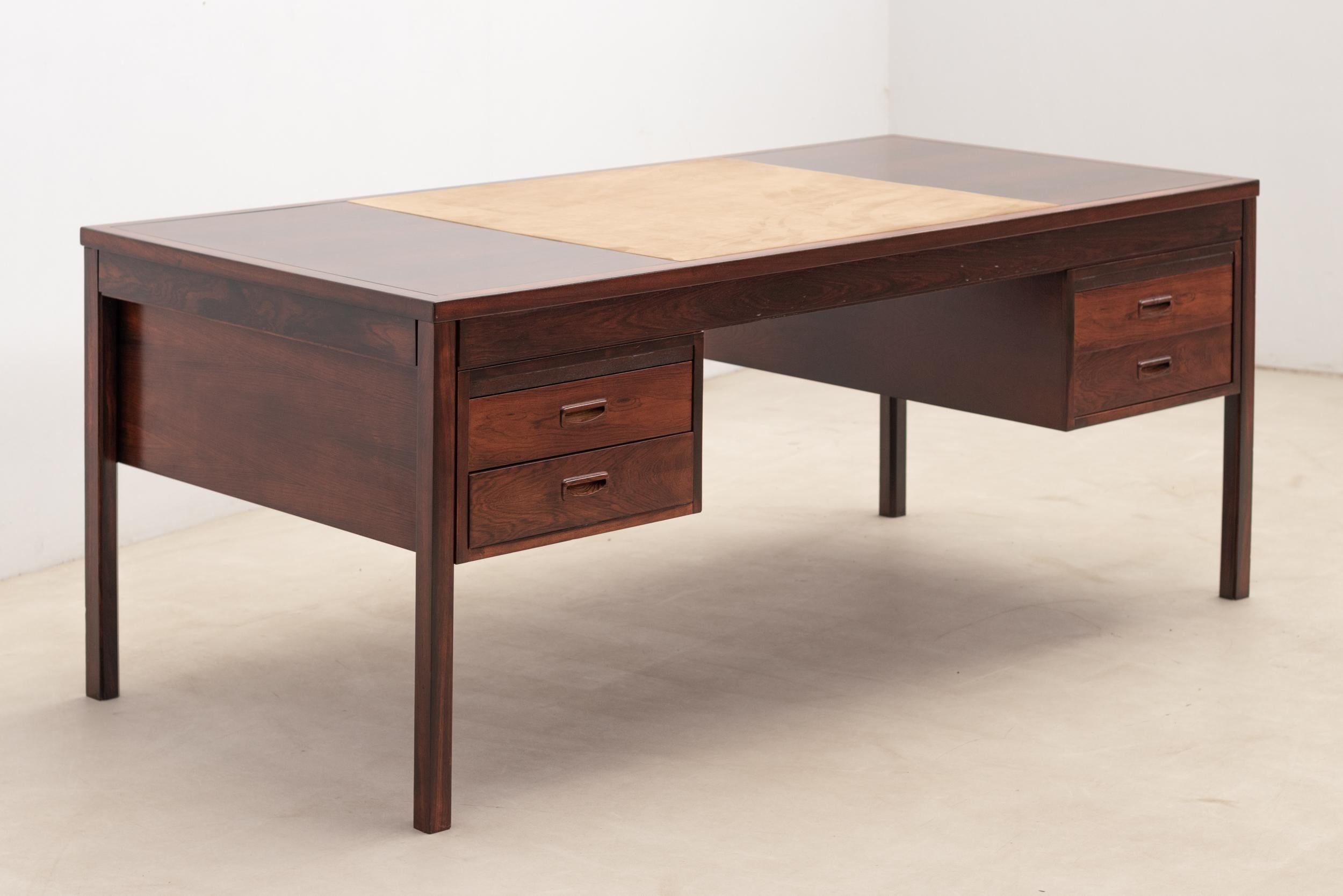 Scandinavian modern desk, 1960s For Sale 2