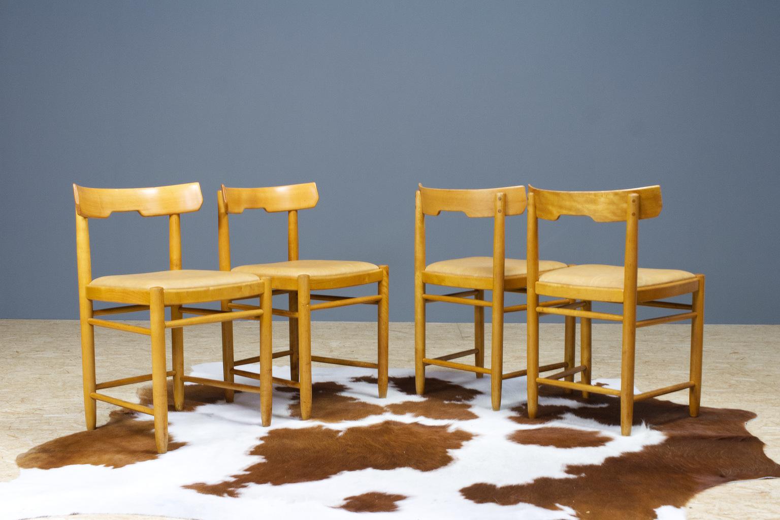 Danish Scandinavian Modern Dining Chairs in Beech and Tan Leather, 1960s Set of 4 For Sale