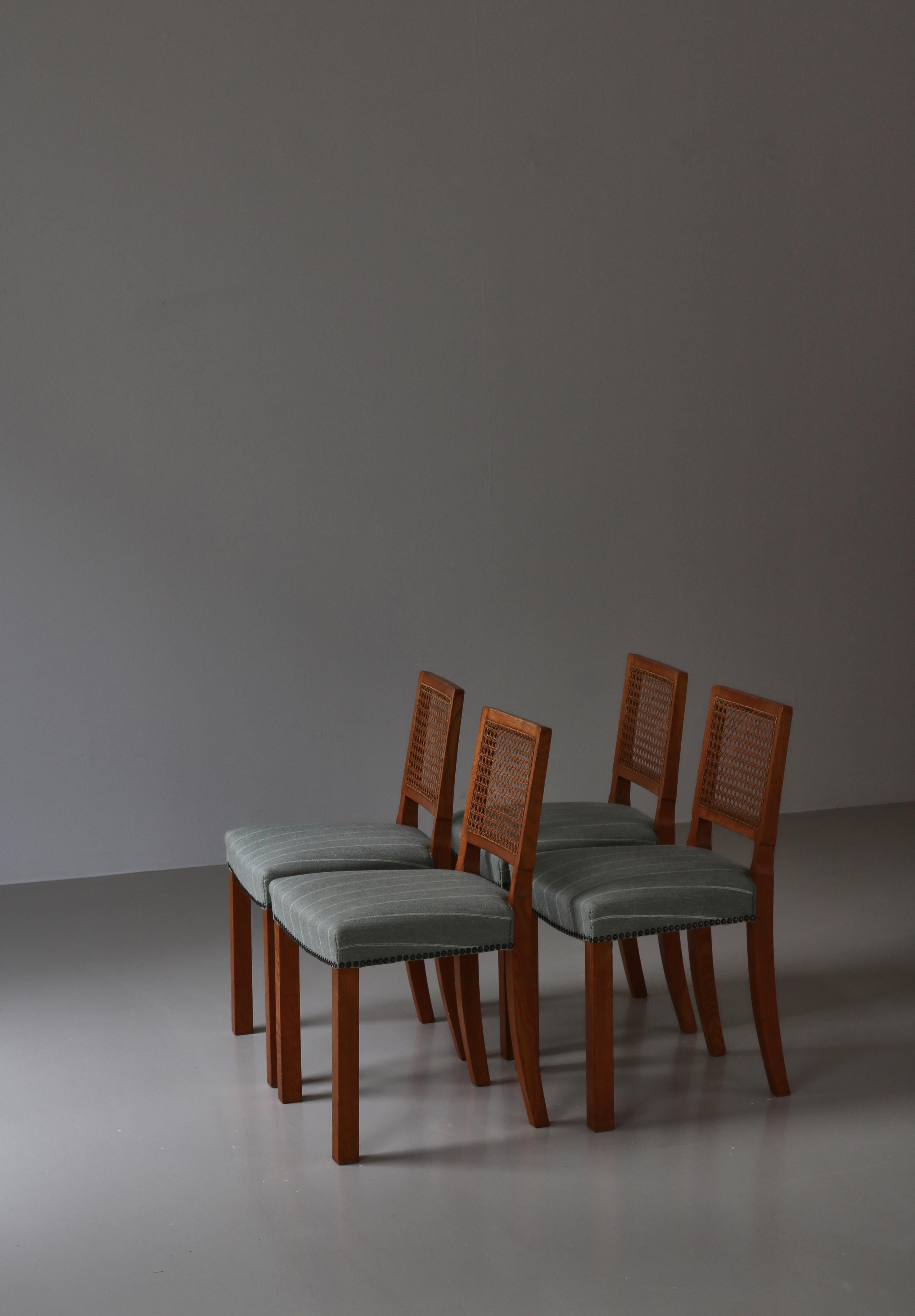 Scandinavian Modern Dining Chairs Oak & Cane by Danish Cabinetmaker, 1940s In Good Condition In Odense, DK