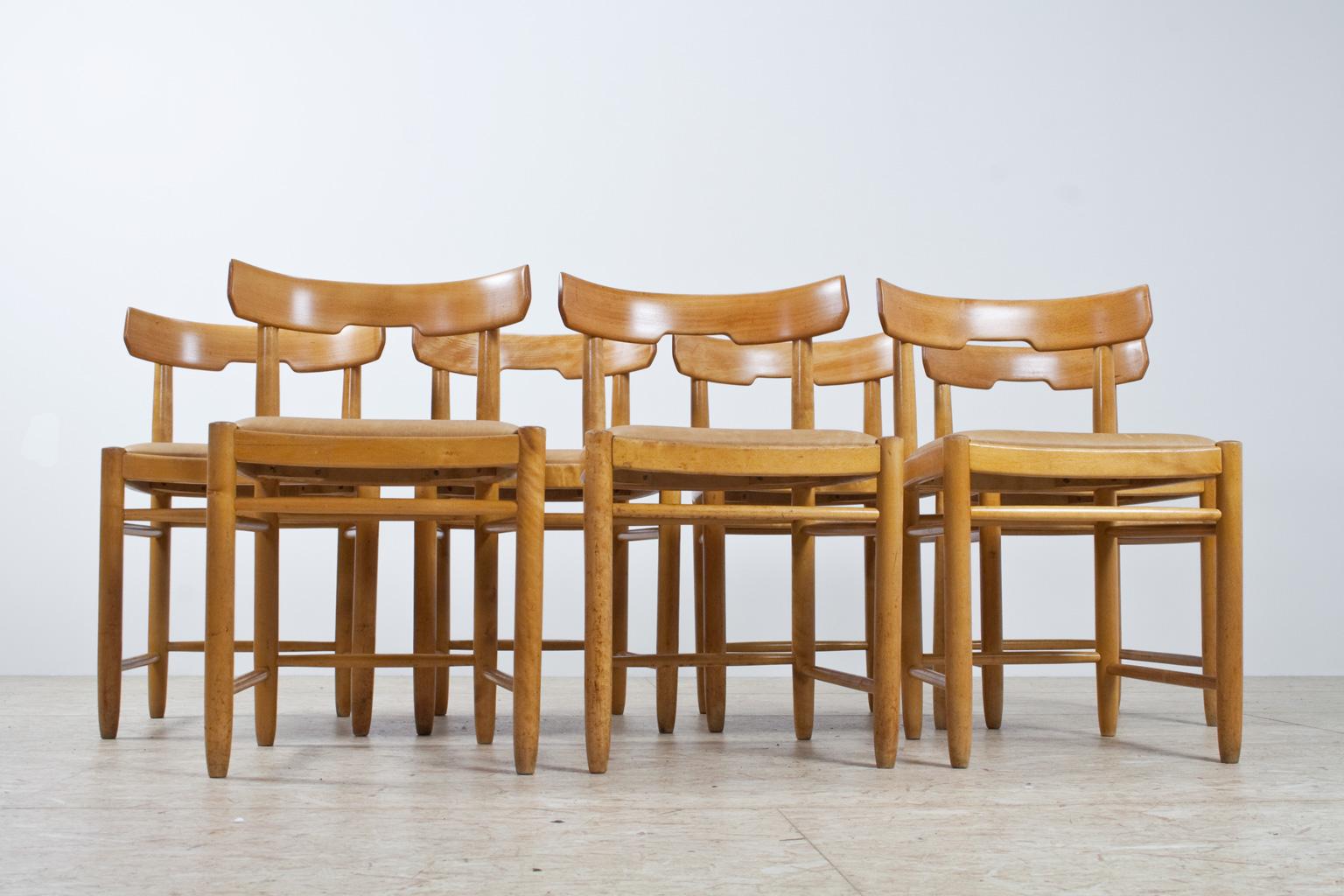 Scandinavian Modern Dining Room Chairs in Beech and Tan Leather, 1960s Set of 7  For Sale 5