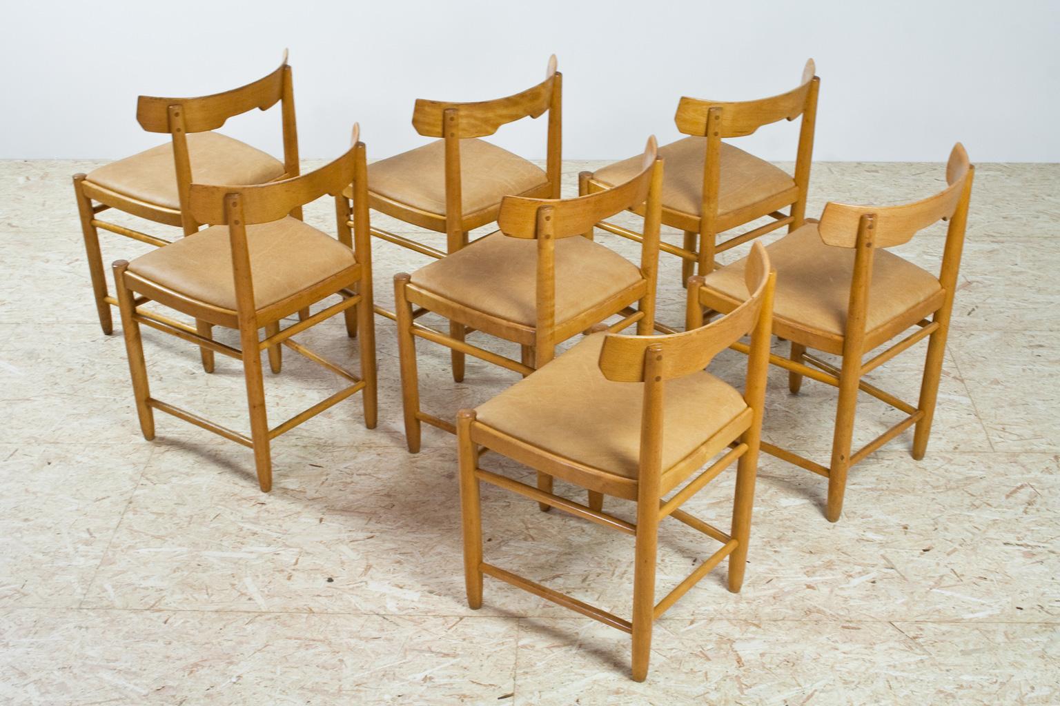 Oiled Scandinavian Modern Dining Room Chairs in Beech and Tan Leather, 1960s Set of 7  For Sale