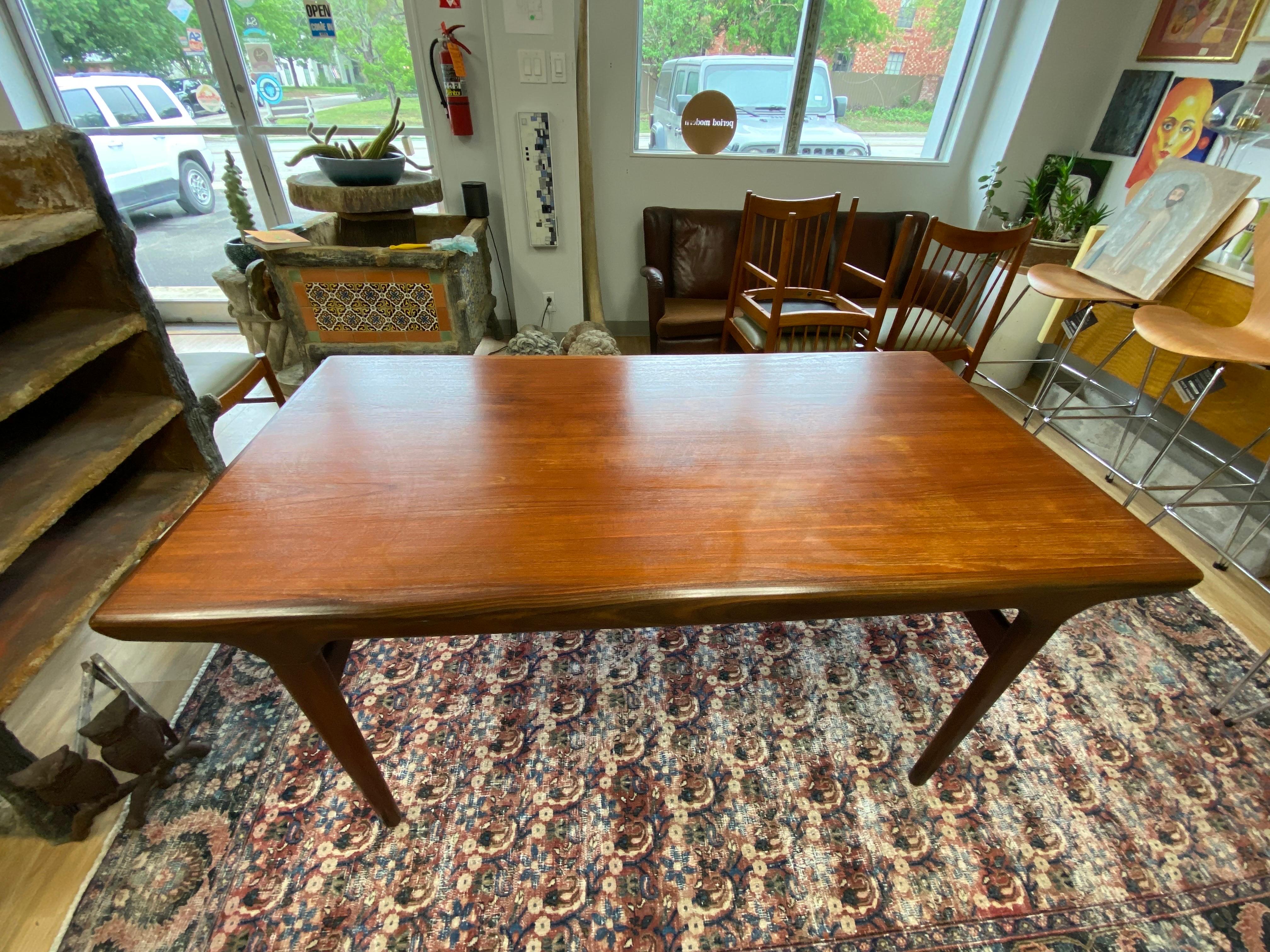 20th Century Scandinavian Modern Dining Table by Johannes Andersen, circa 1960s For Sale