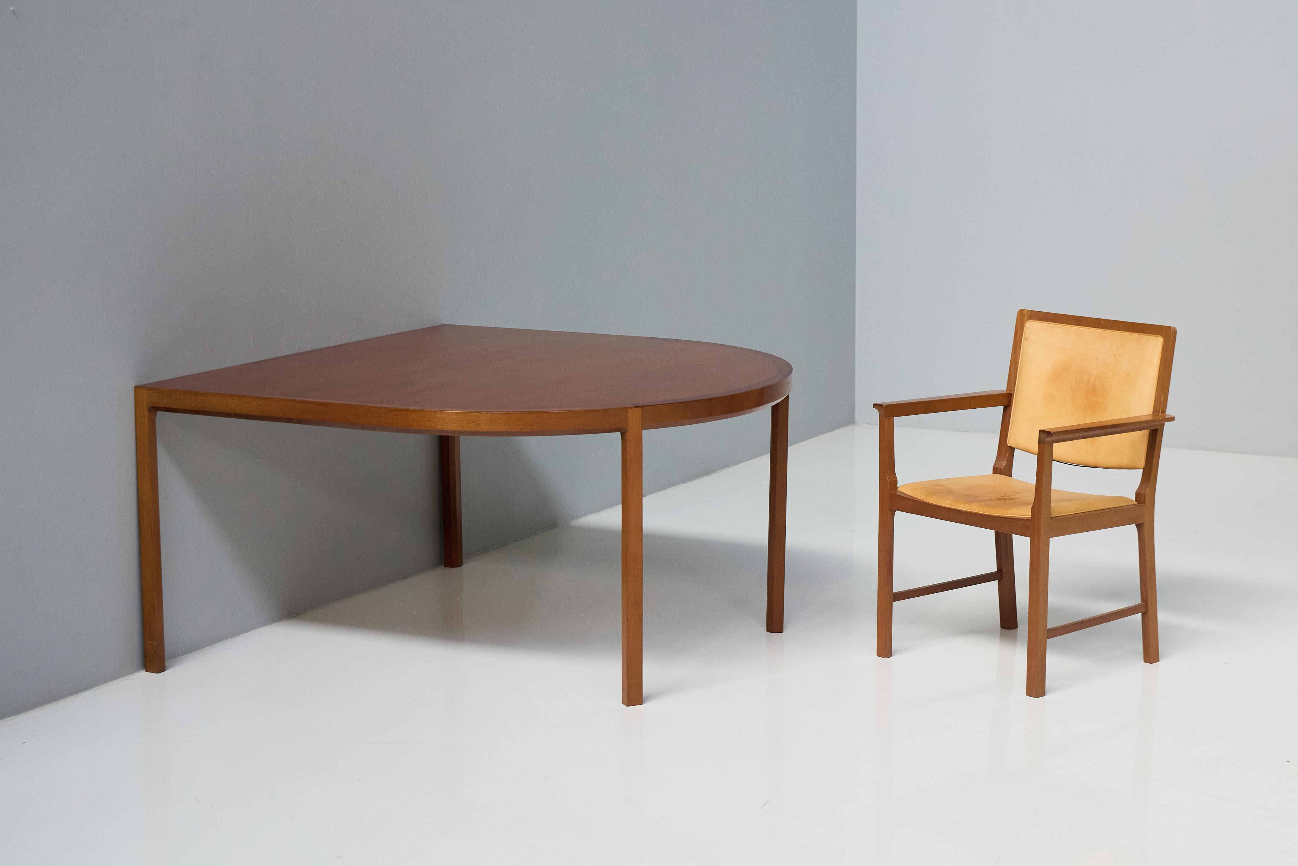 Scandinavian Modern Dining Table, Scandinavia, 1970s For Sale 12