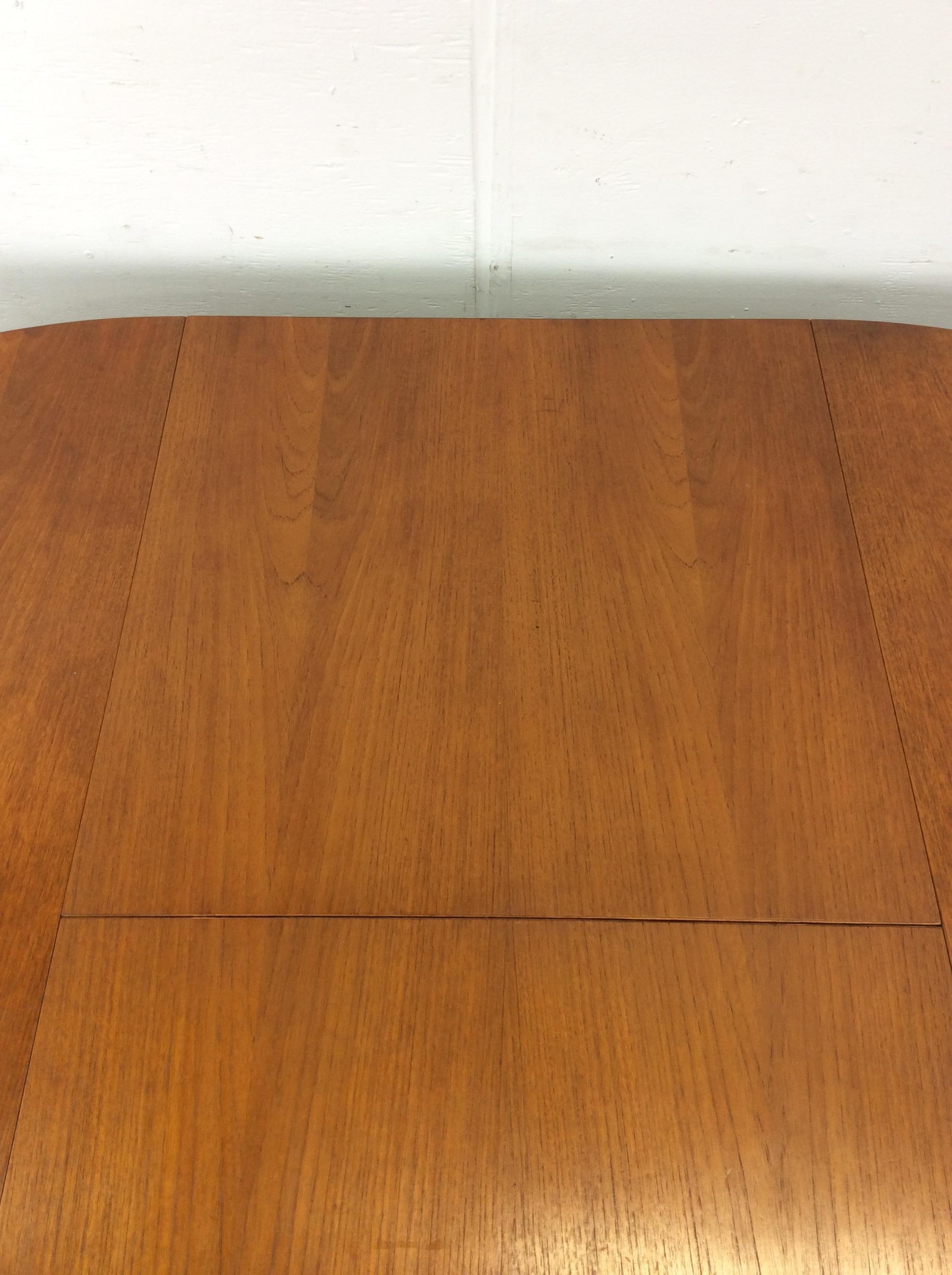 Scandinavian Modern Dining Table with Stowaway Leaf For Sale 10