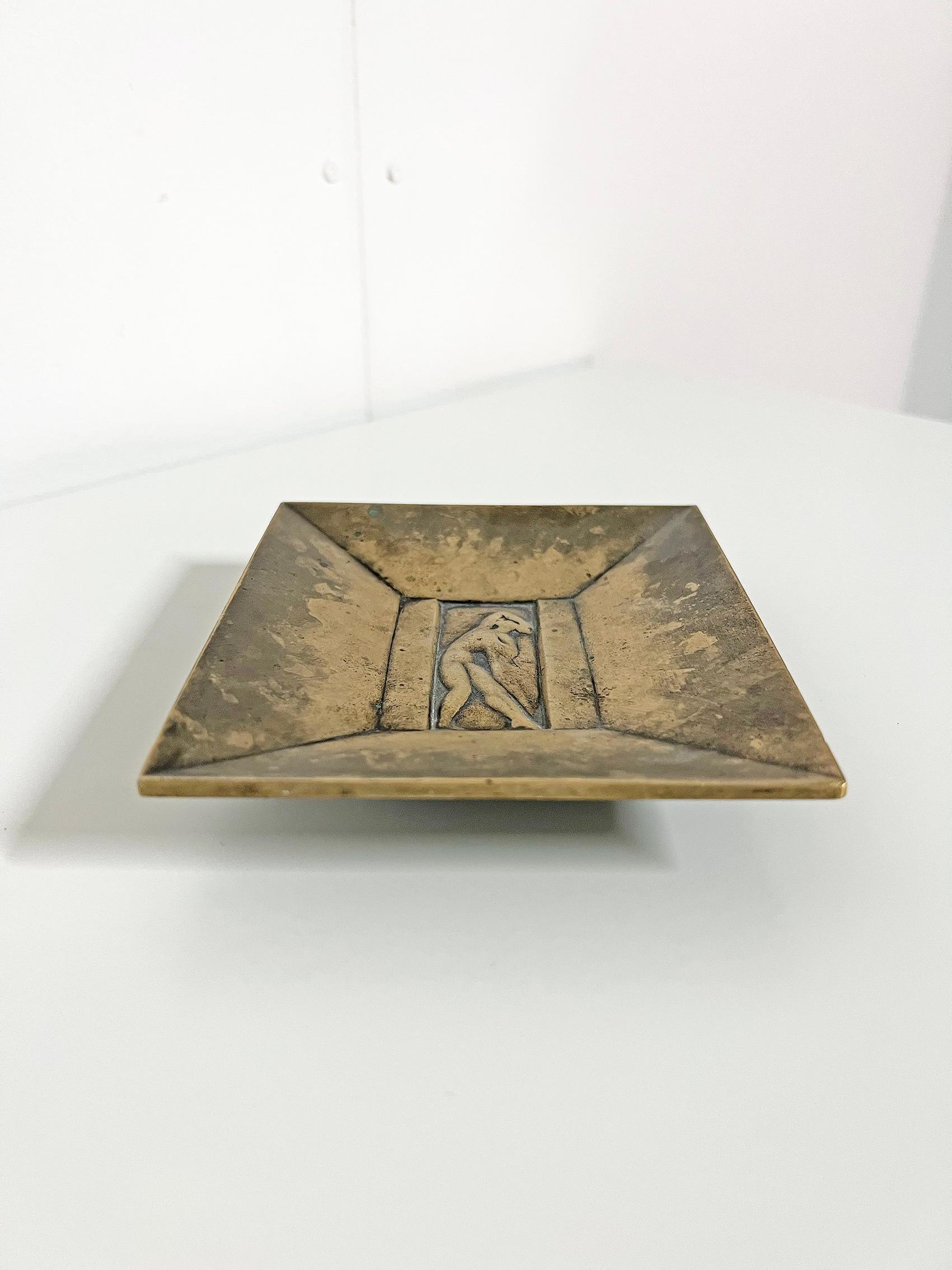 Skandinavische Moderne Schale aus Bronze, GAB, Schweden ca. 1930er Jahre im Zustand „Gut“ im Angebot in Örebro, SE
