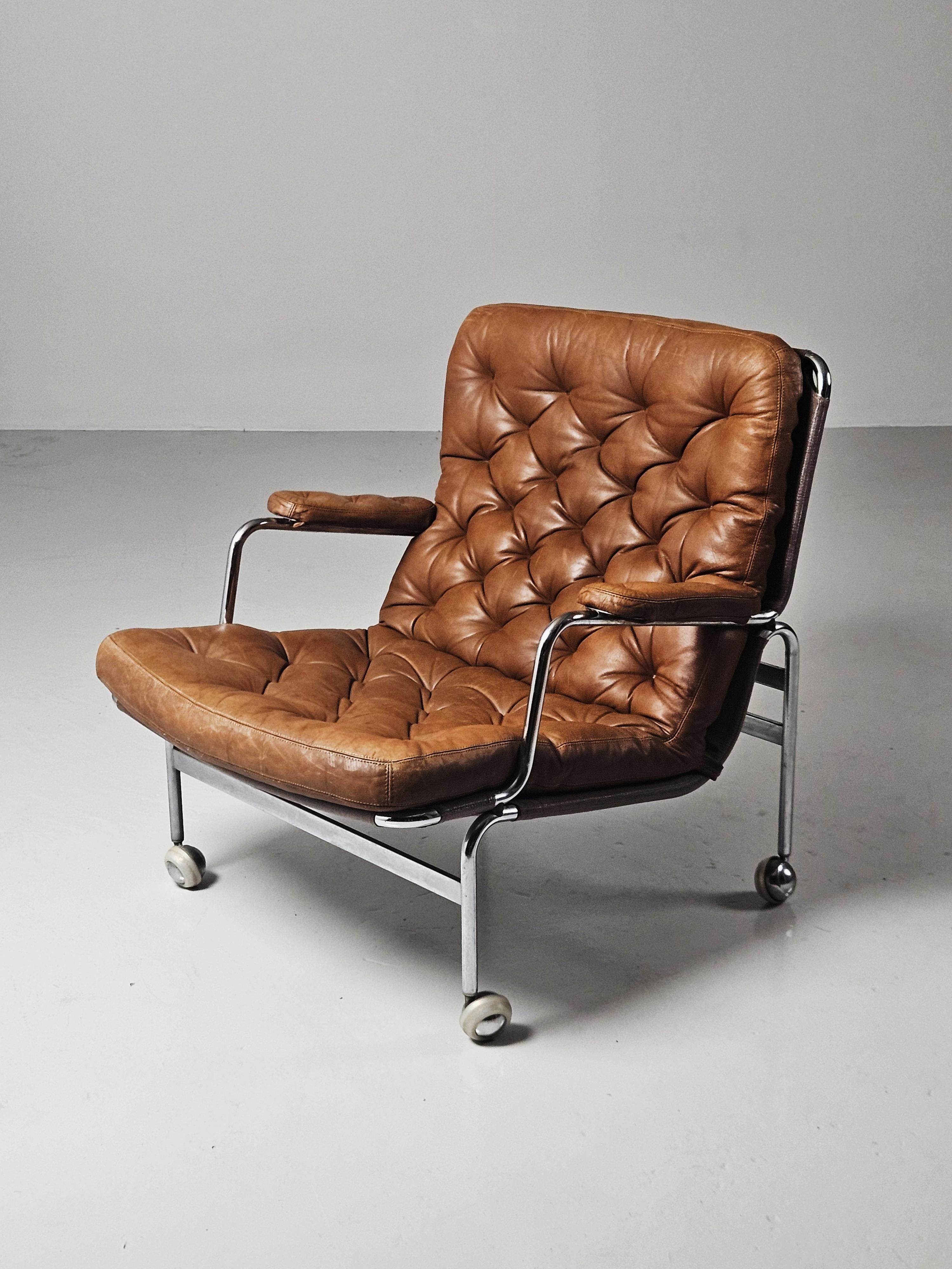 Scandinavian modern easy chairs 'Karin' by Bruno Mathsson, Sweden, 1970s In Good Condition In Eskilstuna, SE