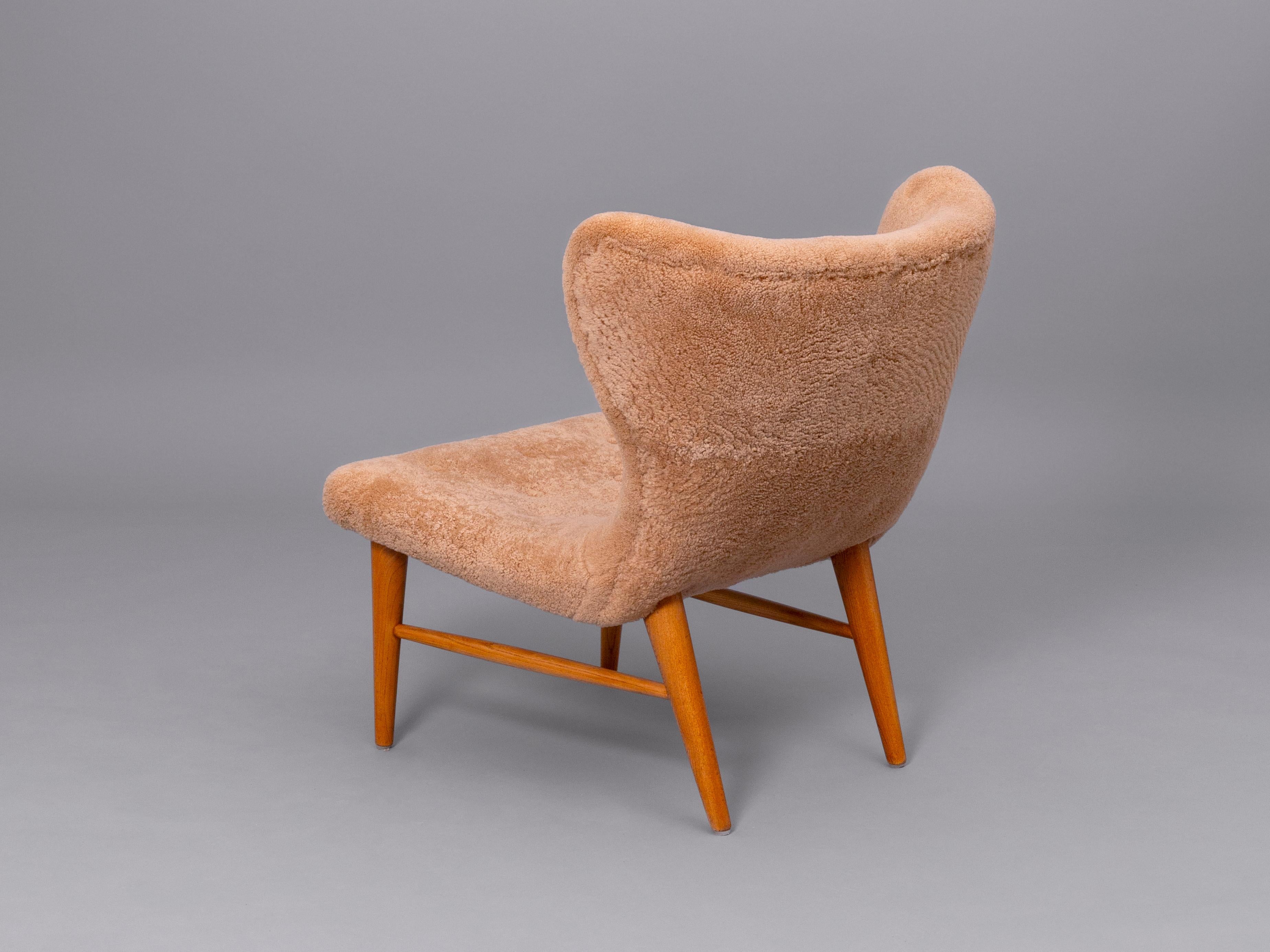 Mid-20th Century Scandinavian Modern, Eric karlén ‘NR 86’ Sheepskin Armchair  For Sale
