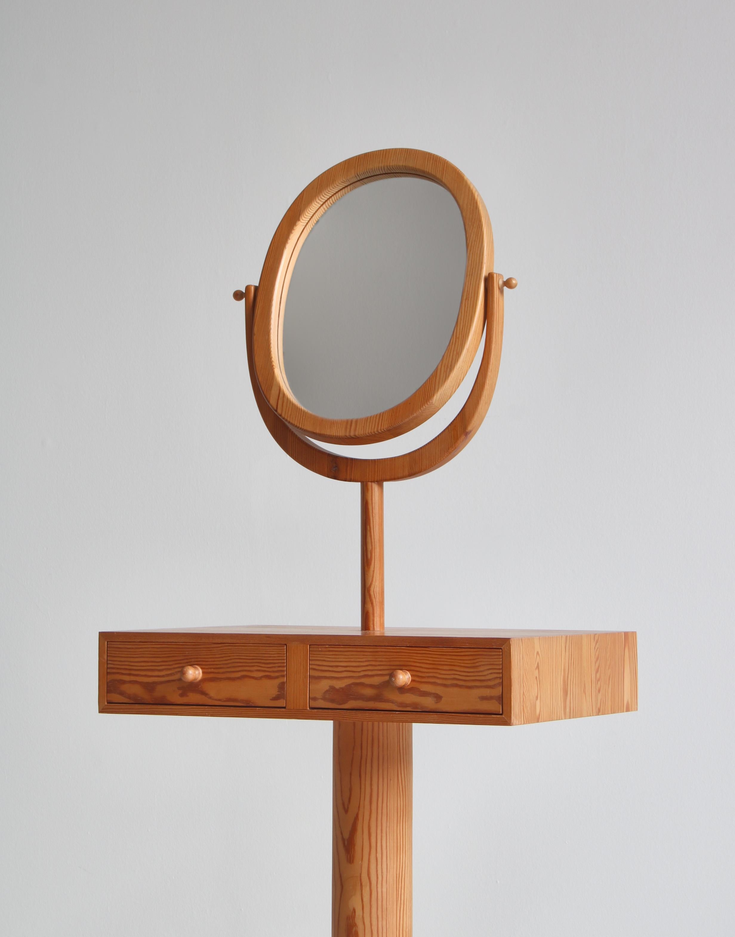 Swedish Scandinavian Modern Erik Höglund Vanity Table in Oregon Pine, 1950s