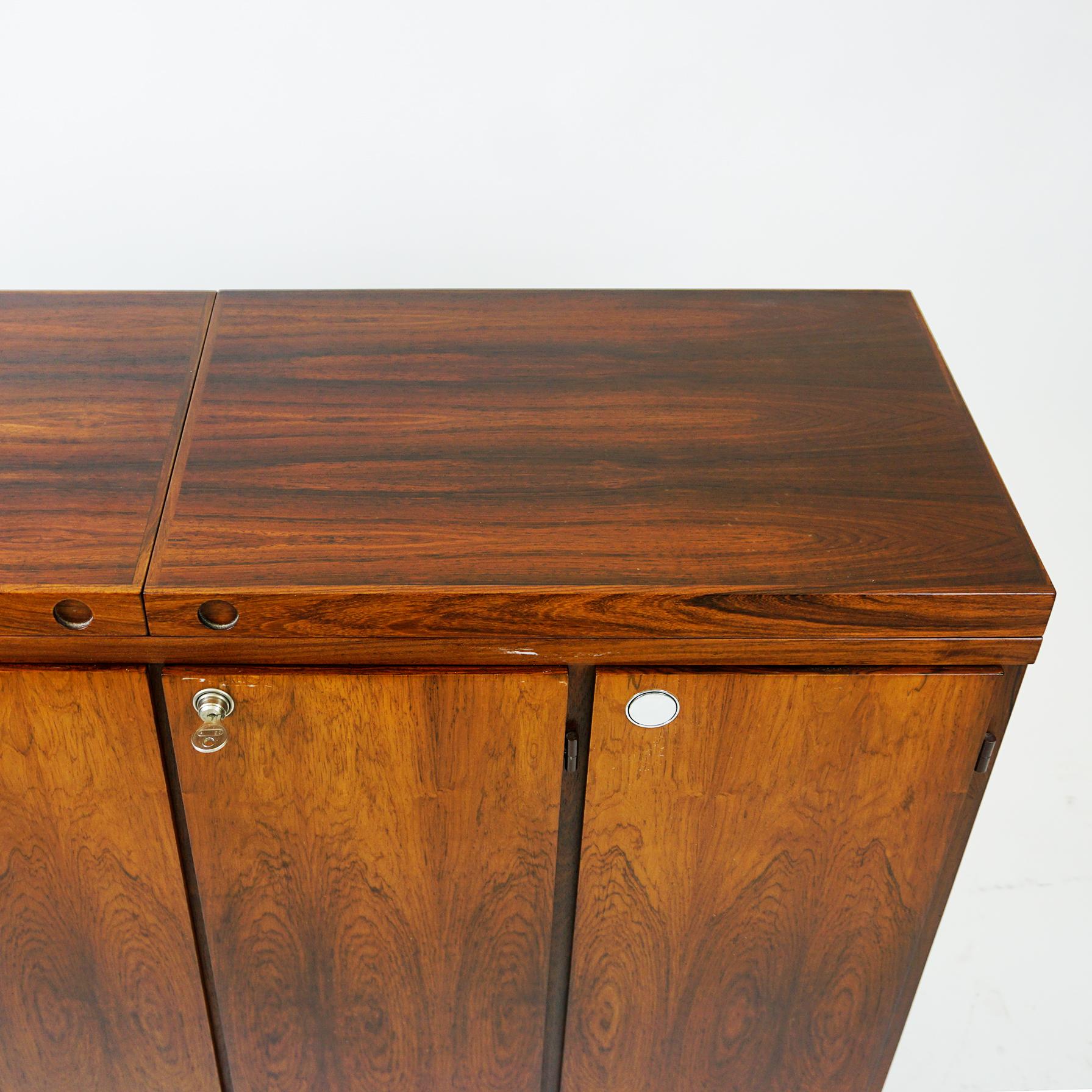 Mid-20th Century Scandinavian Modern Extendable Rosewood Dry Bar Buffet by Dyrlund Denmark