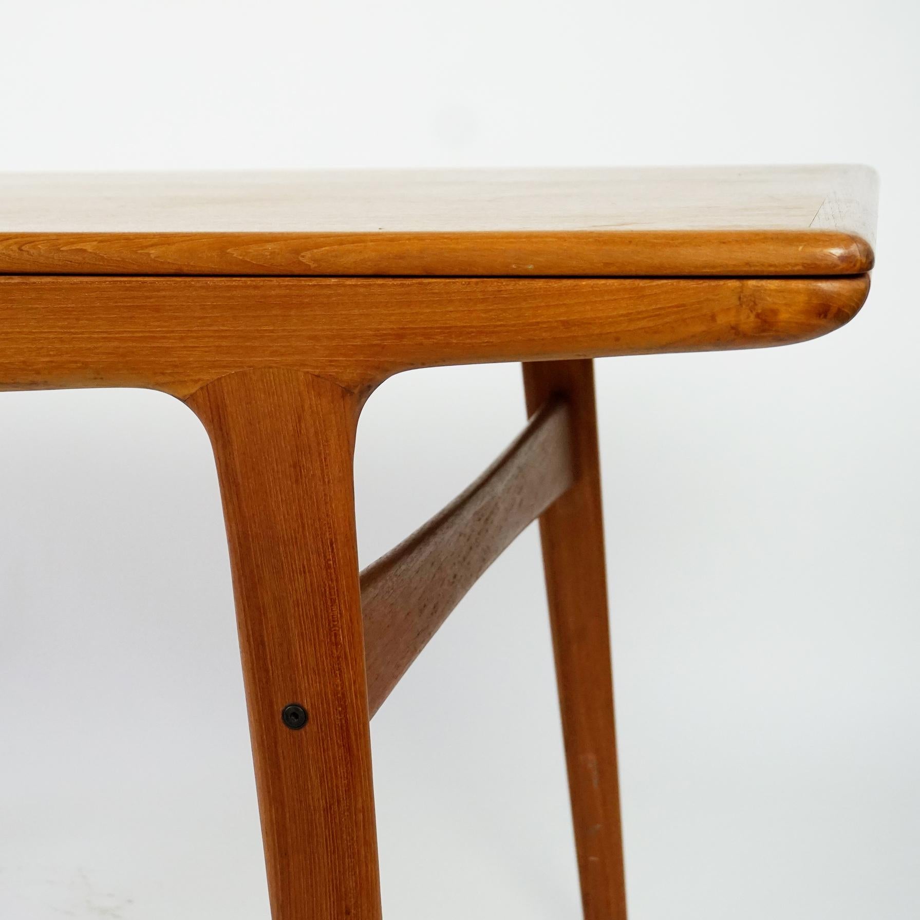 Scandinavian Modern Extendable Teak Dining Table by A. H. Olsen for Mogens Kold 2