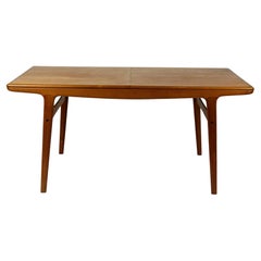 Table de salle à manger scandinave moderne à rallonge en teck de A. H. Olsen pour Mogens Kold