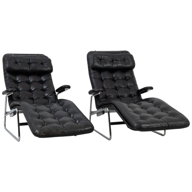 Scandinavian Modern Fenix Lounge Chairs for DUX For Sale