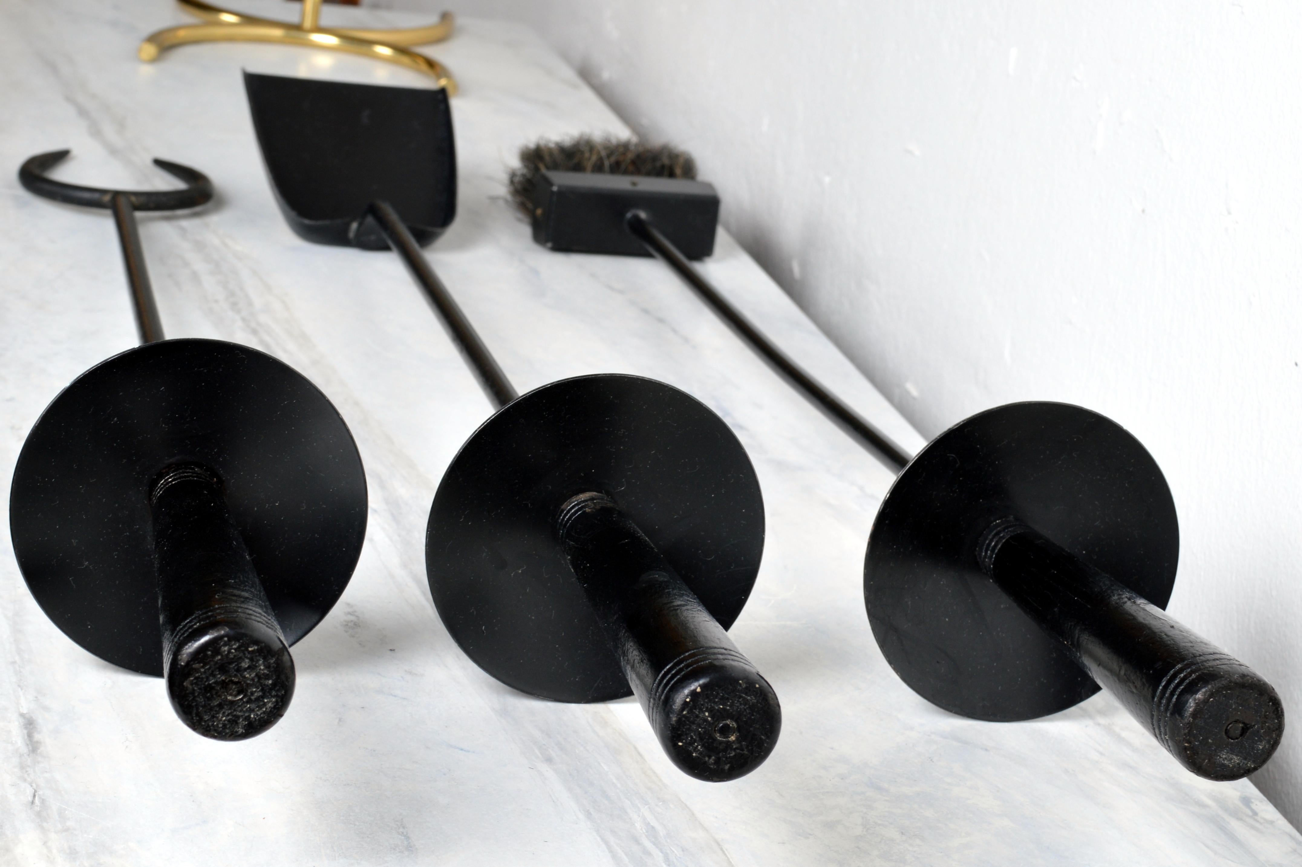 Outils de cheminée scandinaves modernes de Gunnar Ander, Ystad-Metall Suède, années 1960 Bon état - En vente à Stockholm, SE