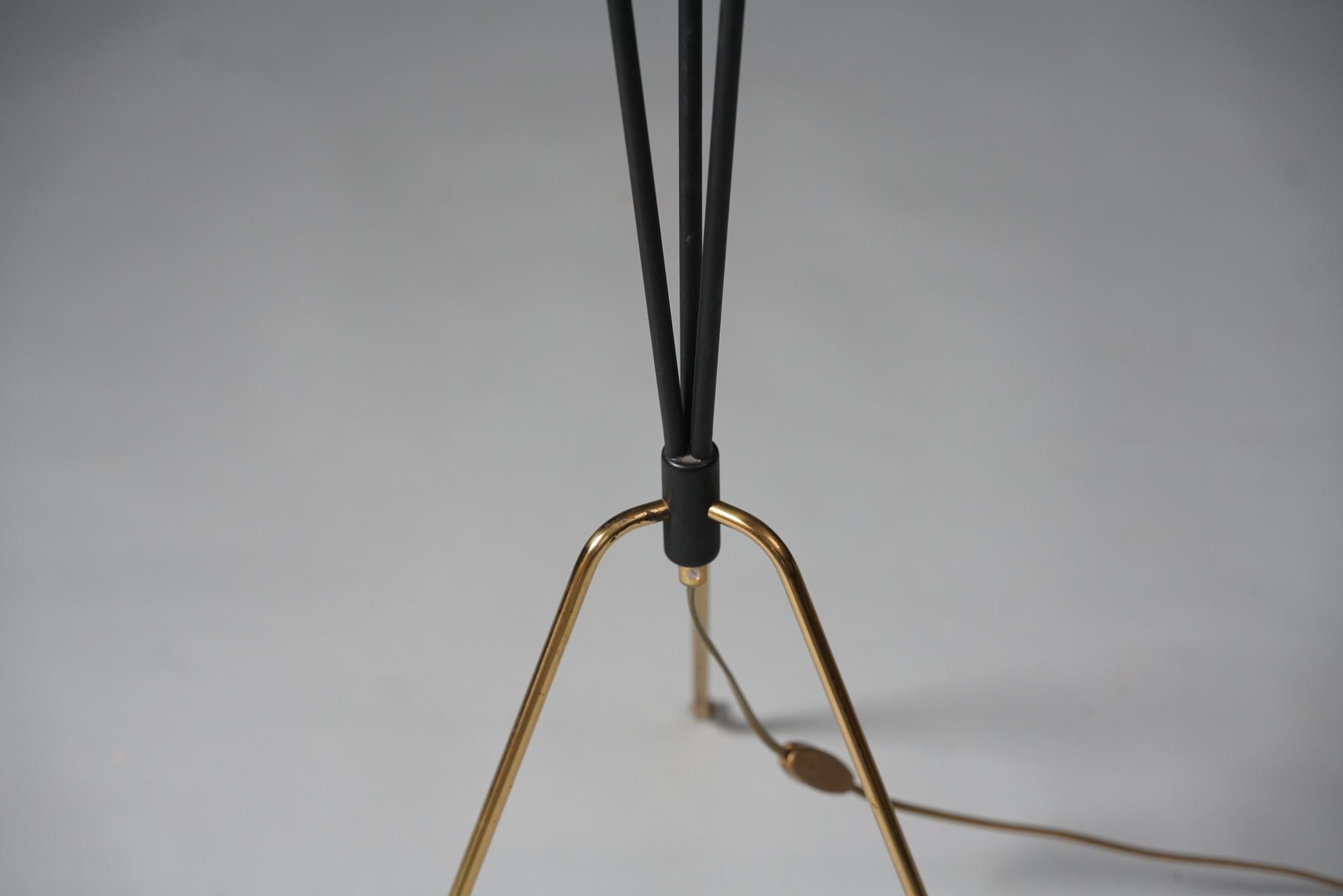 Scandinavian Modern Floor Lamp, 1950/1960s In Good Condition For Sale In Helsinki, Uusimaa