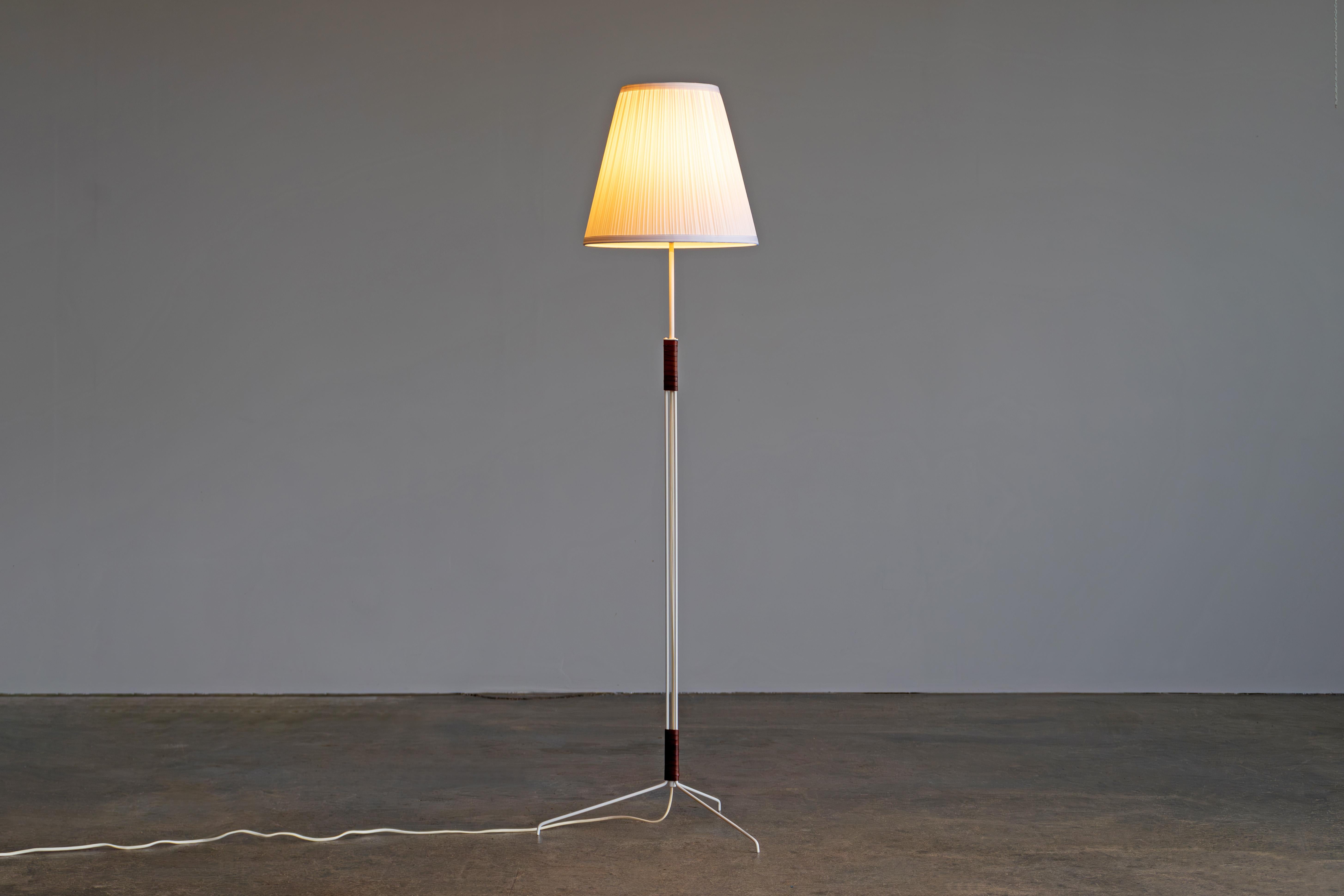 Scandinavian Modern Floor Lamp by Hans-Agne Jakobsson AB, Markaryd For Sale 3
