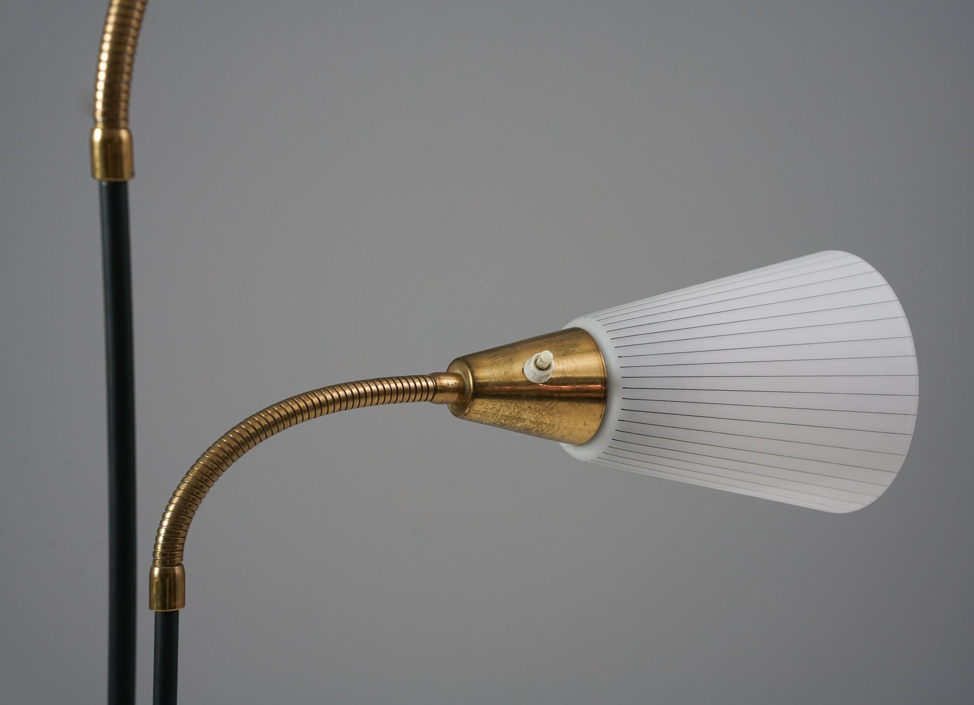 Finlandais Lampadaire moderne scandinave, Finlande, années 1950 en vente