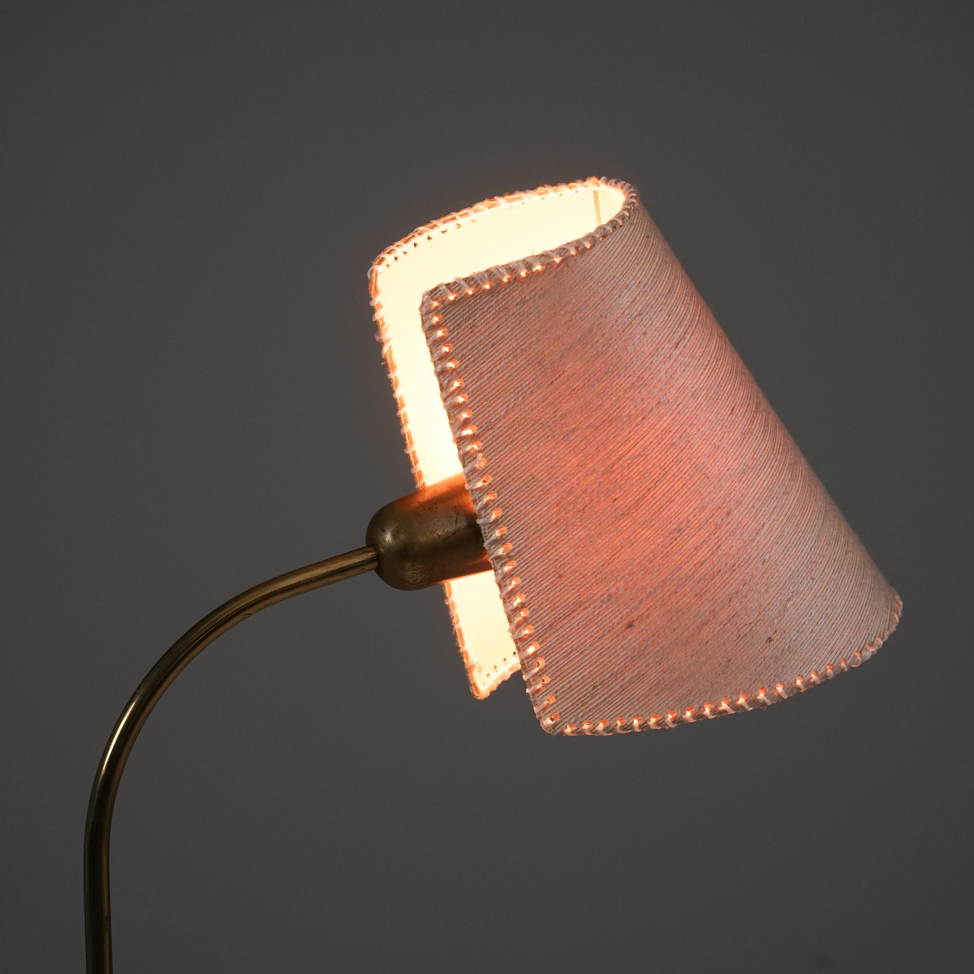 Milieu du XXe siècle Lampadaire moderne scandinave, Finlande, années 1950 en vente