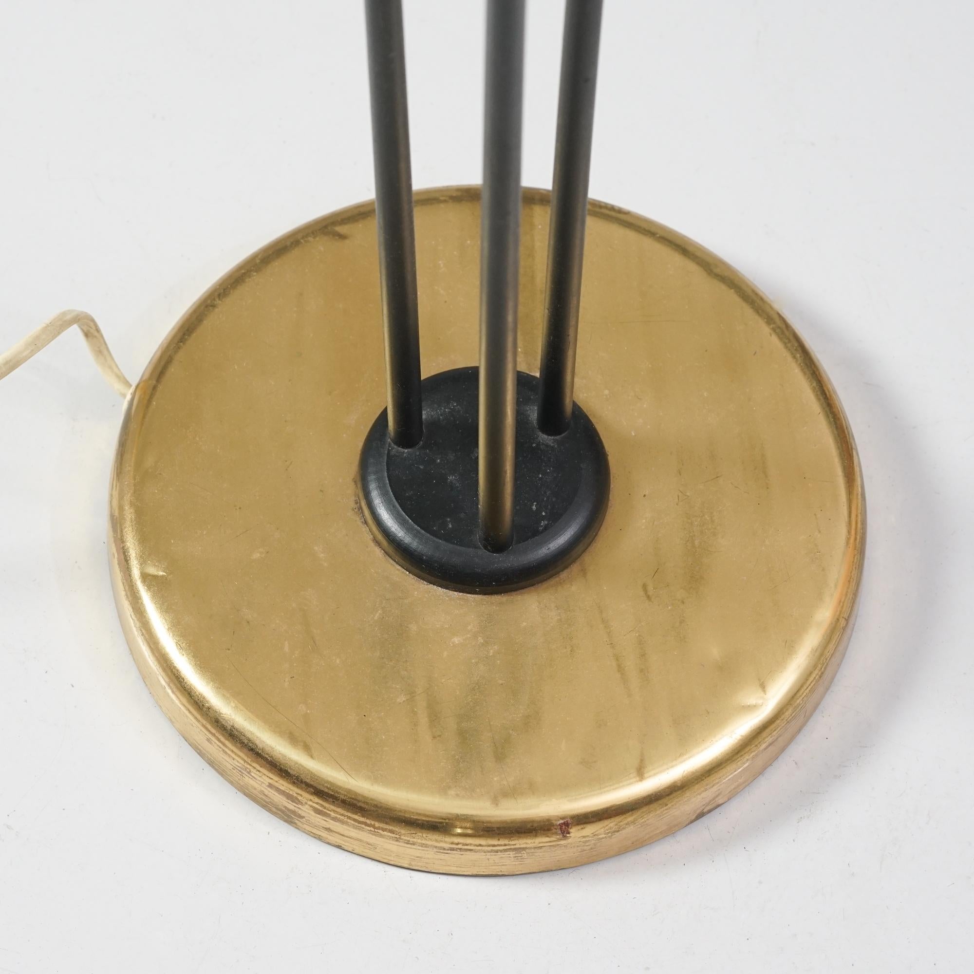 Milieu du XXe siècle Lampadaire moderne scandinave, Finlande, années 1950 en vente