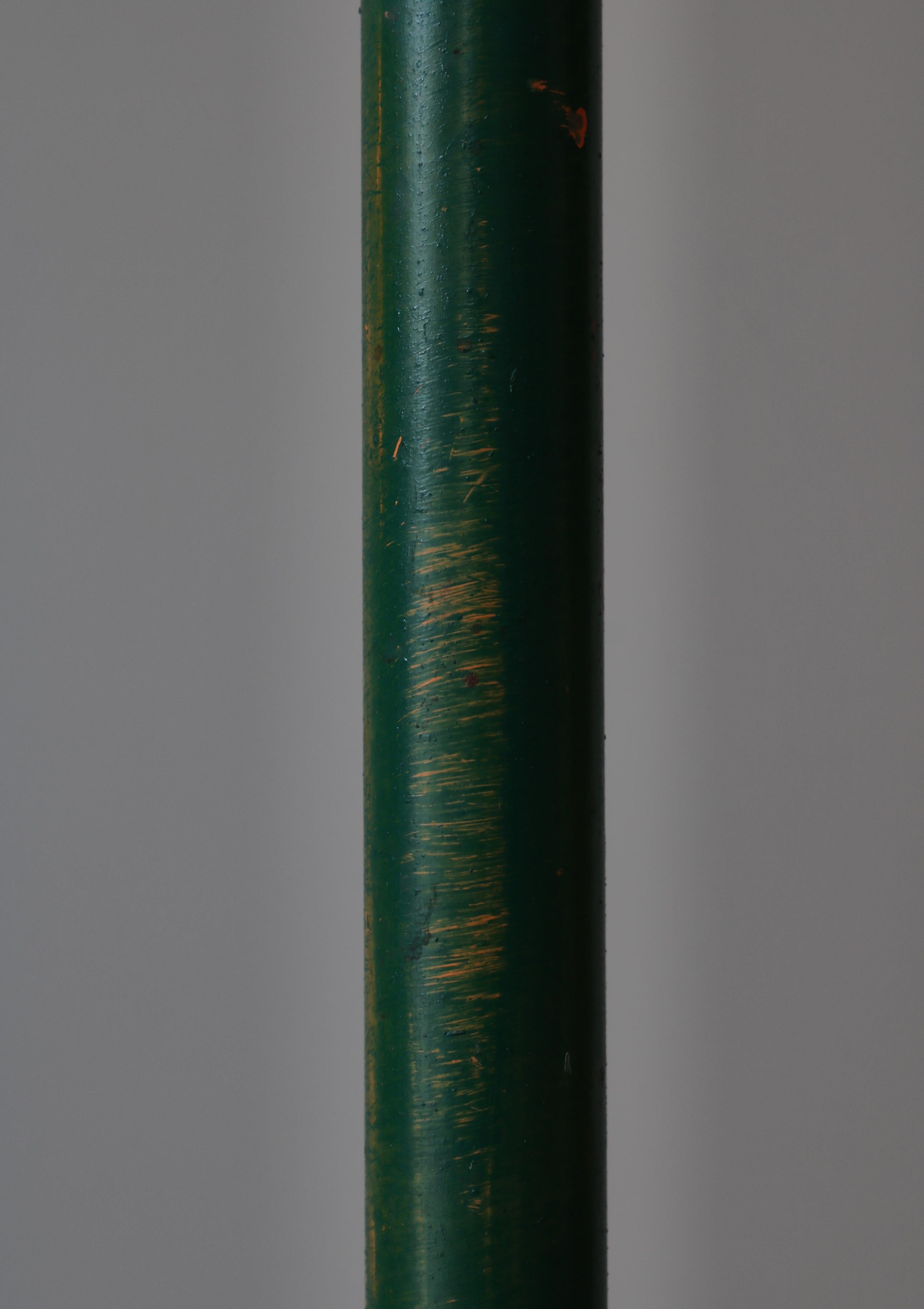 Scandinavian Modern Floor Lamp Green Lacquered Metal, 1940s For Sale 4