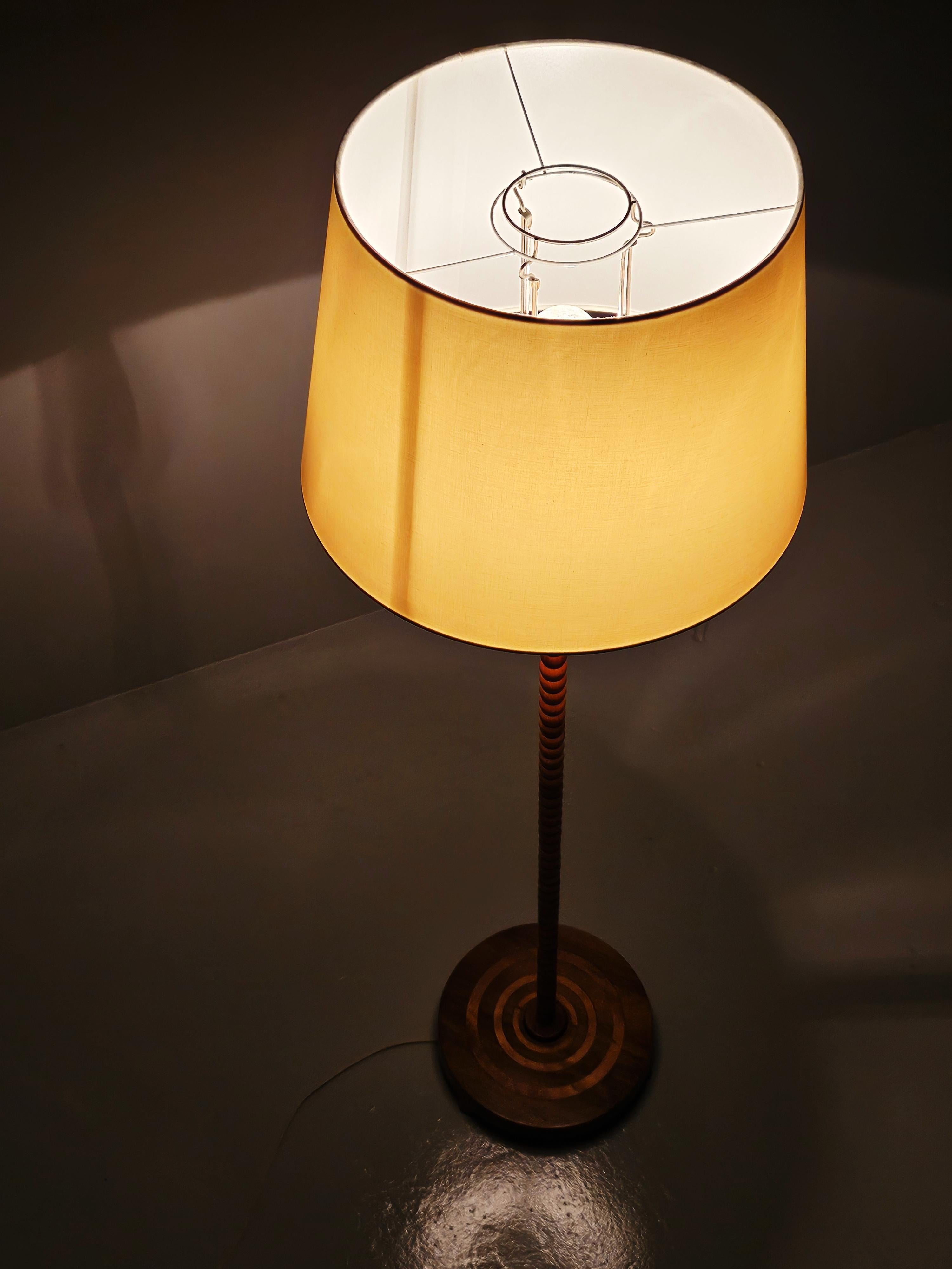 Beech Scandinavian modern floor lamp, rare model, 1940s For Sale