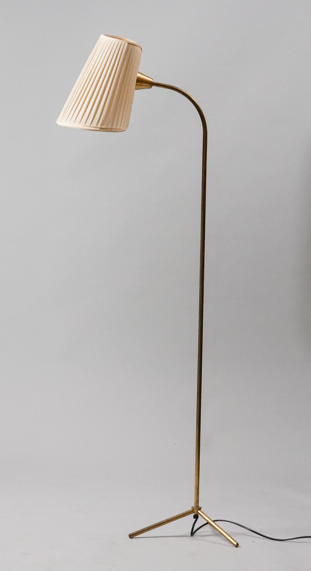 Mid-20th Century Scandinavian Modern Floor Lamp, Stockmann/Orno Oy, 1950s 