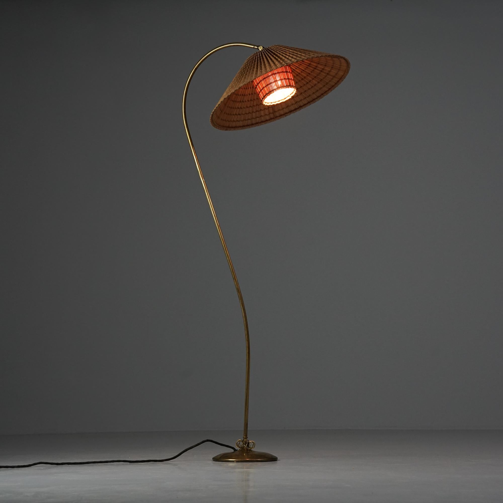 Lampadaire The Modern Scandinavian, V.I.I., Finlande, années 1940/1950 en vente 1