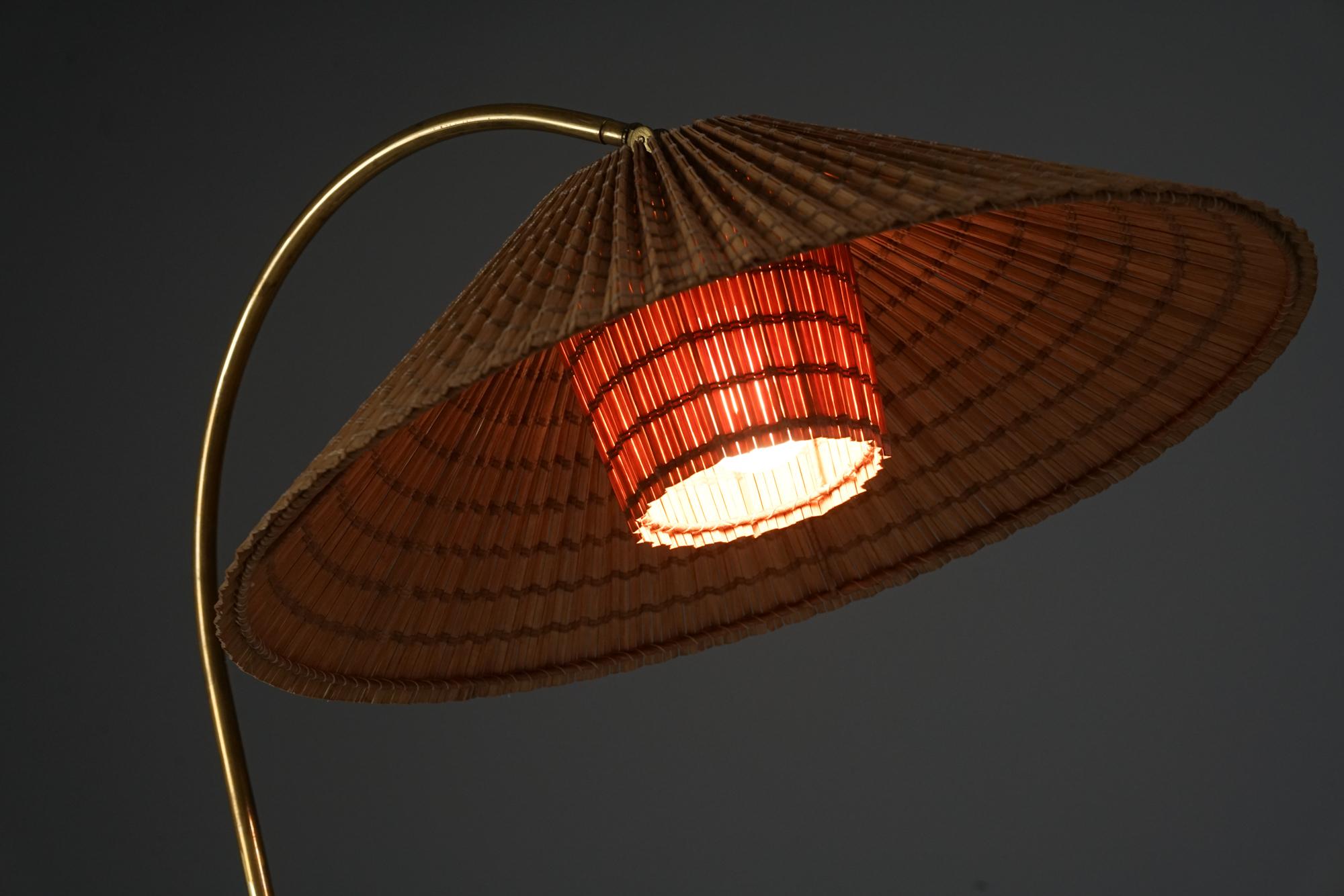 Lampadaire The Modern Scandinavian, V.I.I., Finlande, années 1940/1950 en vente 2