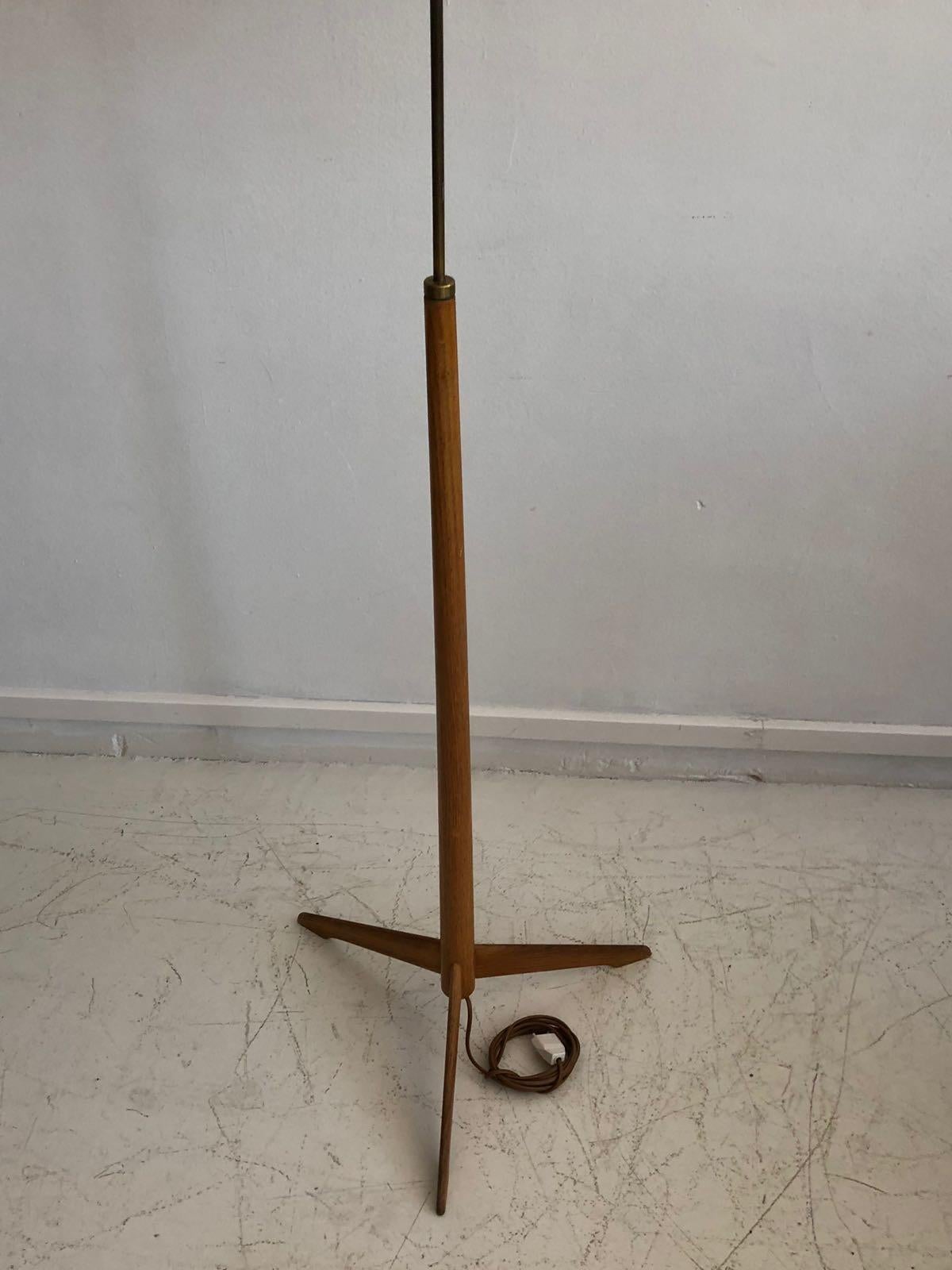 20th Century Scandinavian Modern Floor Lamp with Wooden Stand by Bergboms