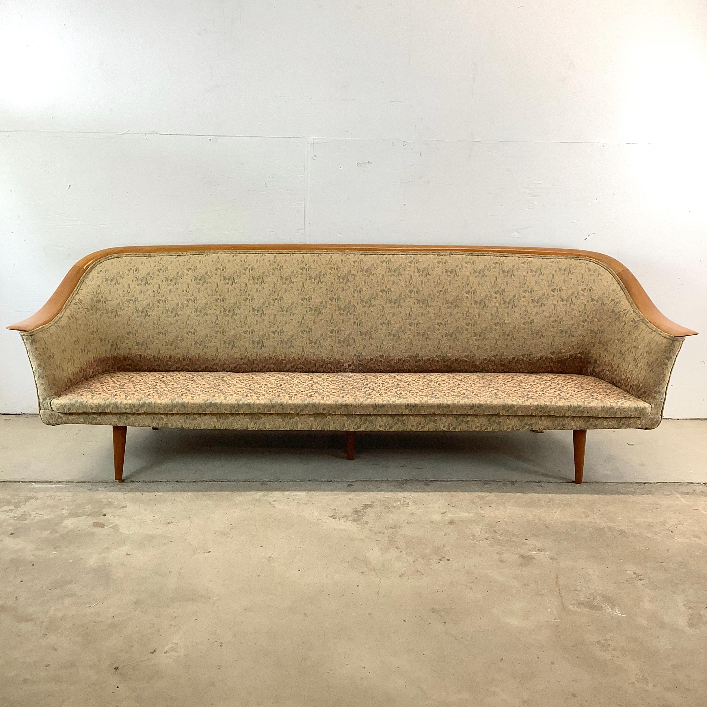Scandinavian Modern Four Seat Sofa attr. Fredrik Kayser In Good Condition For Sale In Trenton, NJ