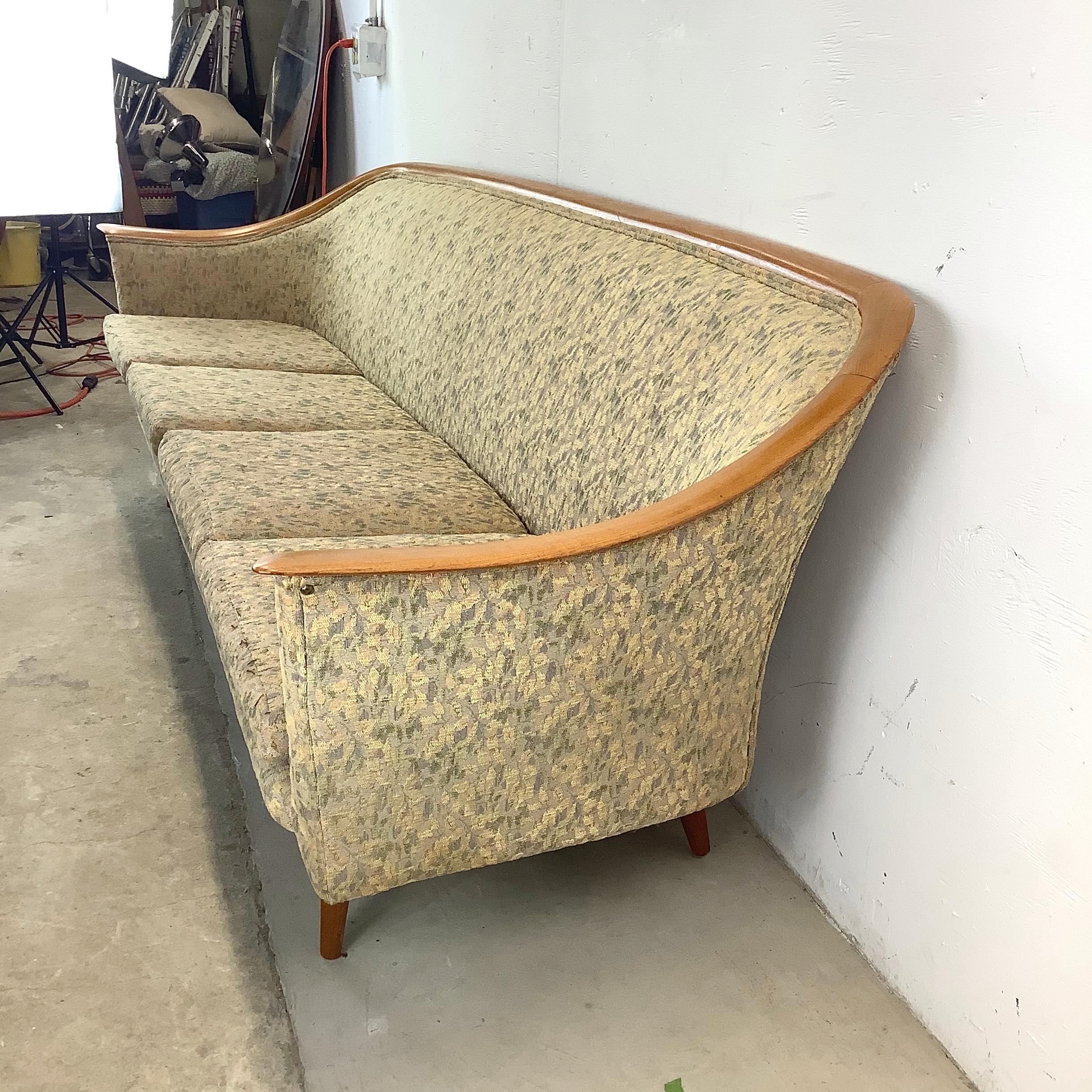 Scandinavian Modern Four Seat Sofa attr. Fredrik Kayser For Sale 1