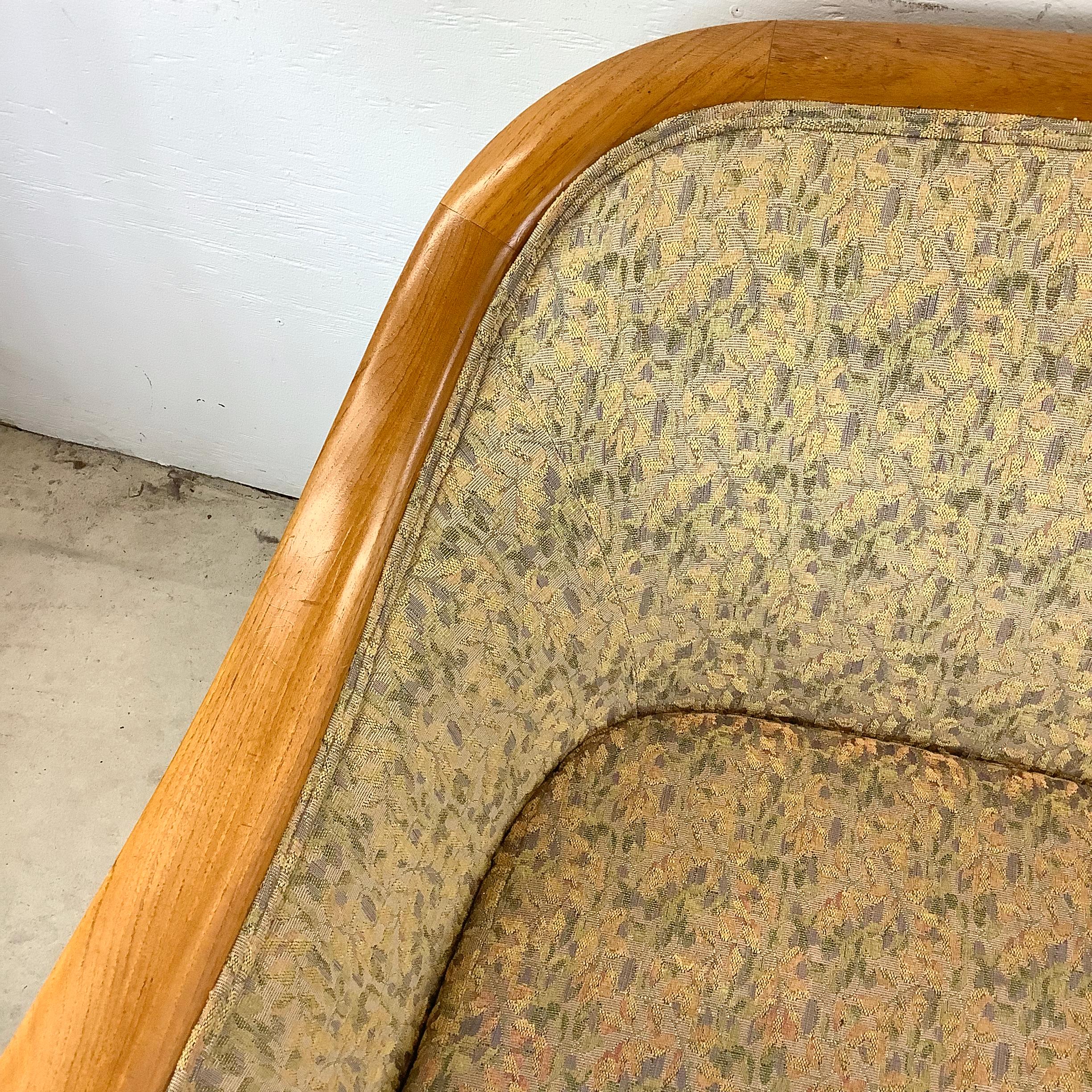 Scandinavian Modern Four Seat Sofa attr. Fredrik Kayser For Sale 2