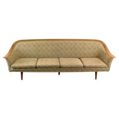 Canapé scandinave moderne à quatre places attr. Fredrik A Kayser