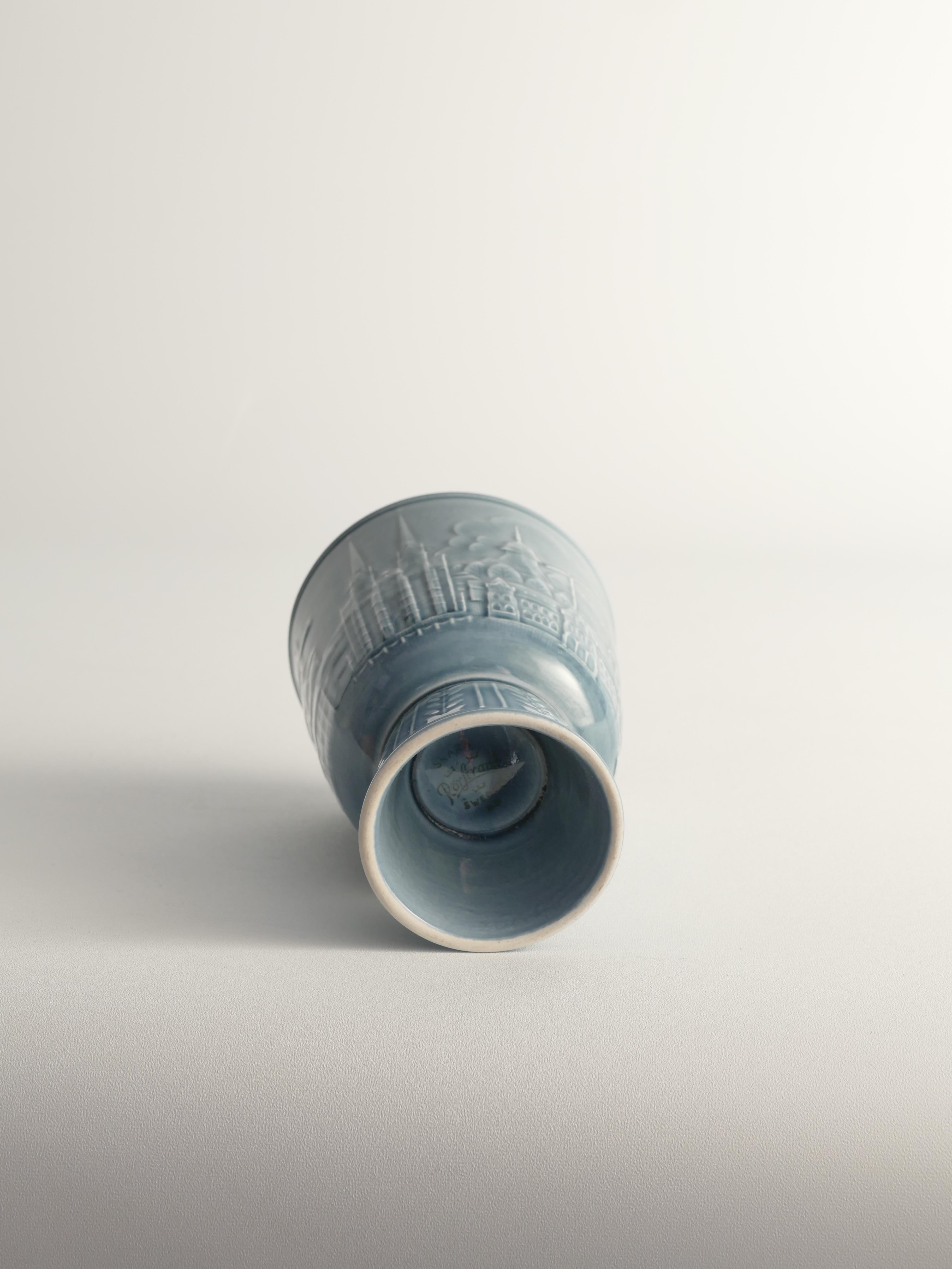 Smaltato Vaso blu francese The Modern Scandinavian di Gunnar Nylund per Rörstrand, Svezia 1950 in vendita