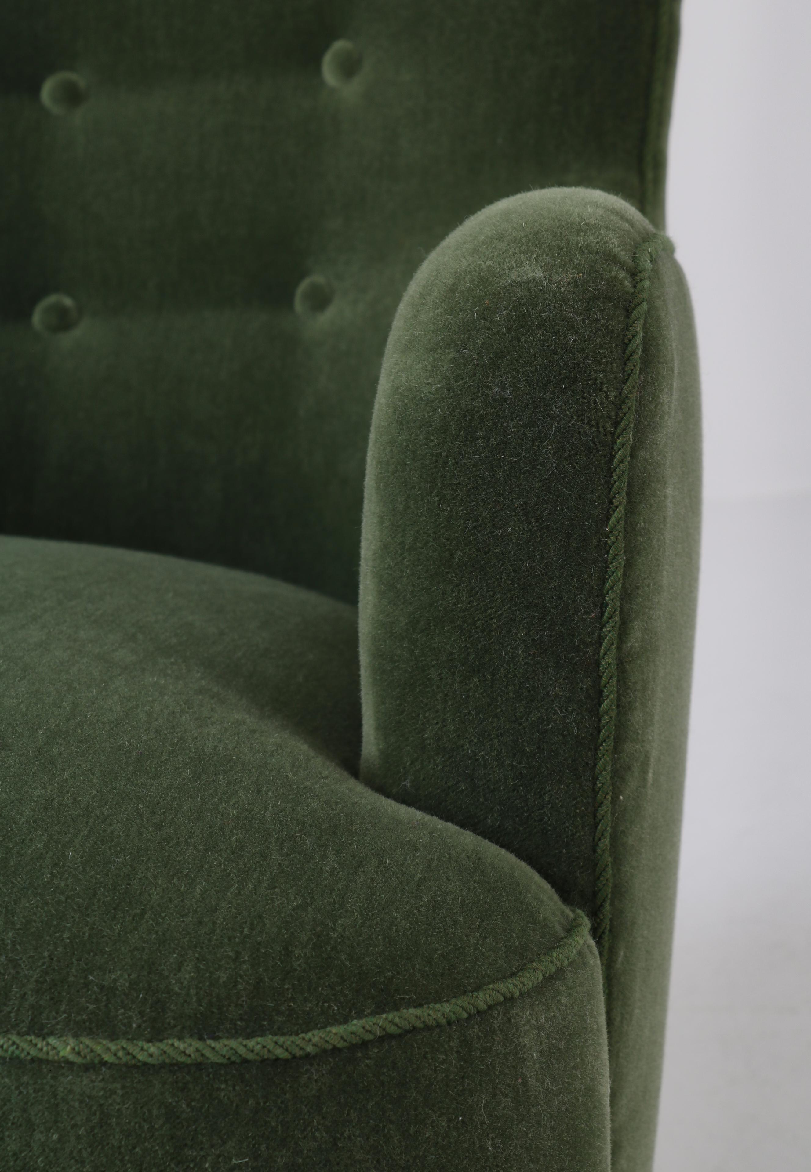 Scandinavian Modern Fritz Hansen Easy Chair Green Mohair Velvet fabric, 1940s For Sale 7