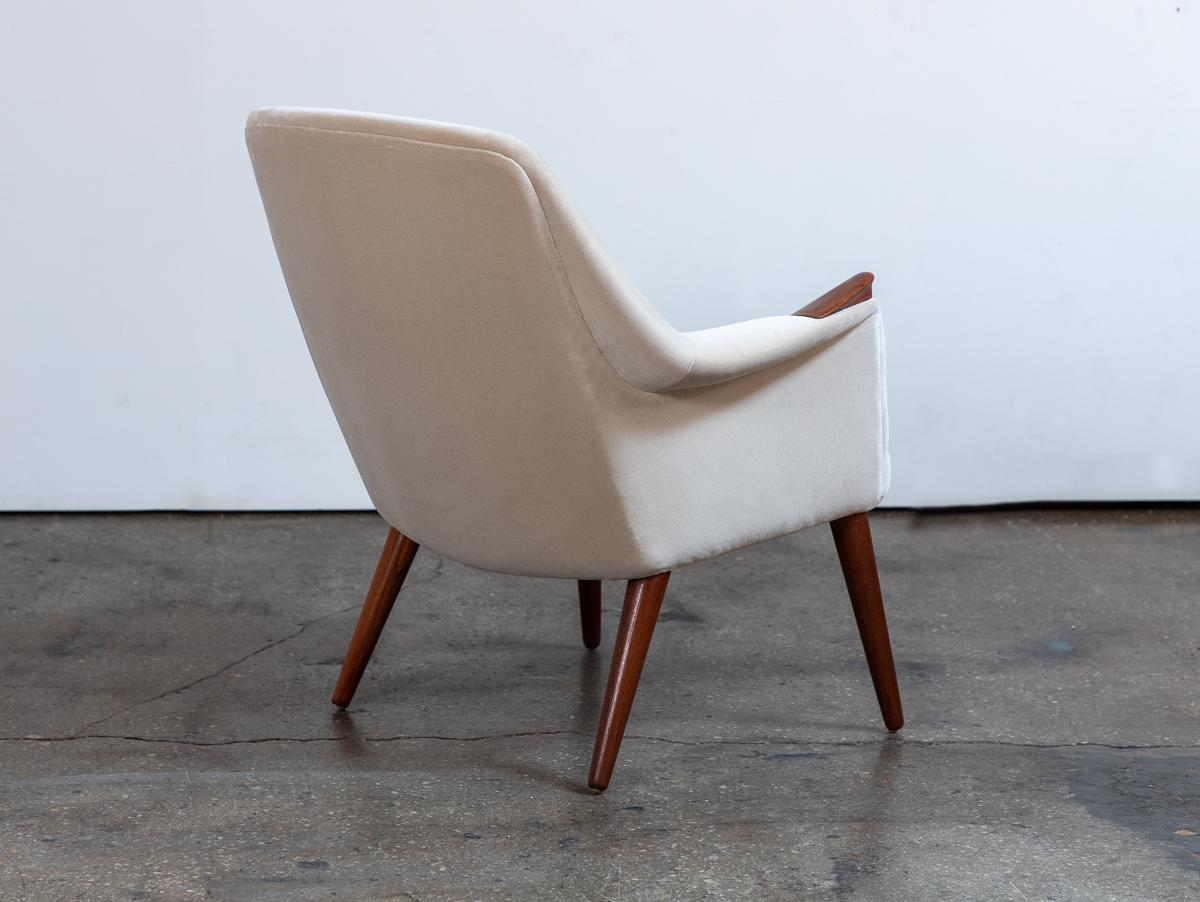 Gerhard Berg fauteuil de salon moderne scandinave Mama Bear Excellent état - En vente à Brooklyn, NY