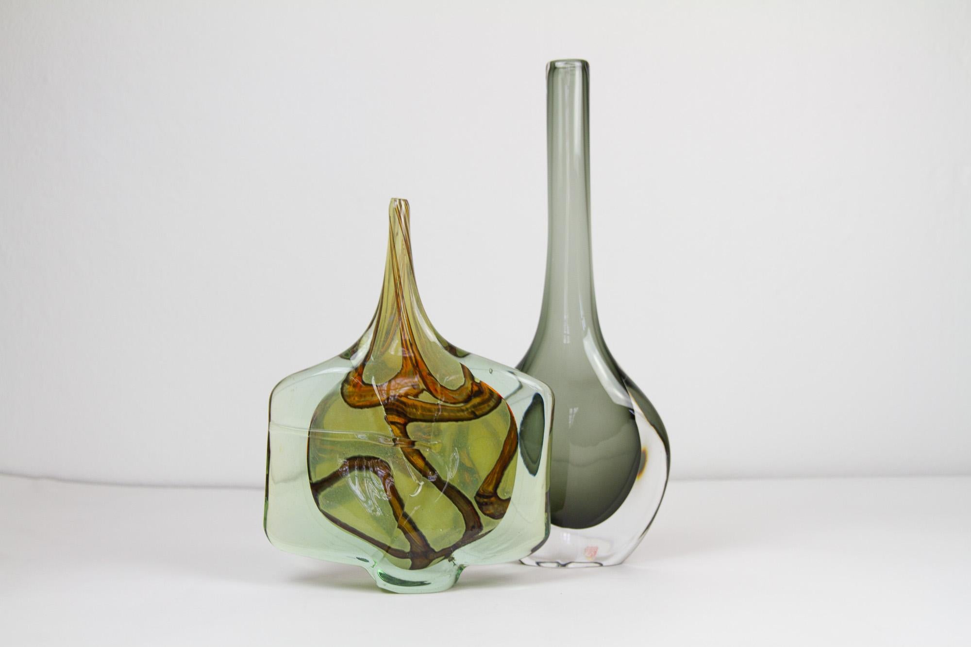 Scandinavian Modern Glass Vase by Nils Landberg for Orrefors, 1950s For Sale 8