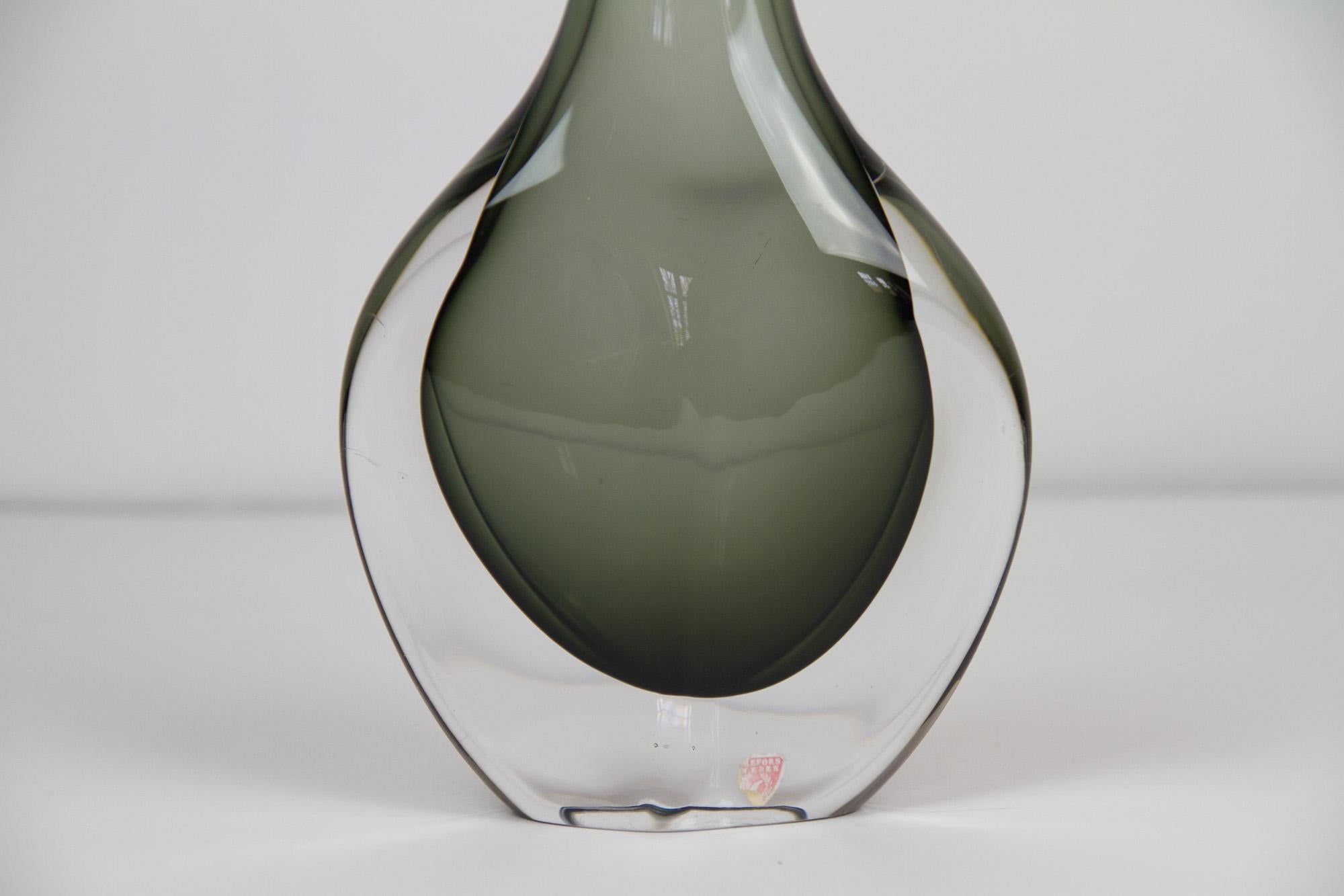 Mid-20th Century Scandinavian Modern Glass Vase by Nils Landberg for Orrefors, 1950s For Sale