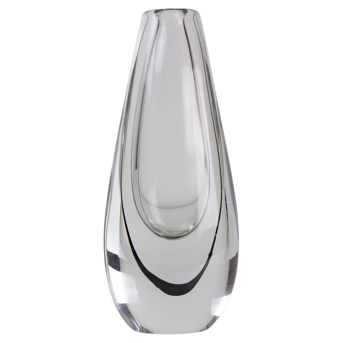 Scandinavian Modern Glass Vase by Vicke Lindstrand for Kosta, 1950s. For Sale