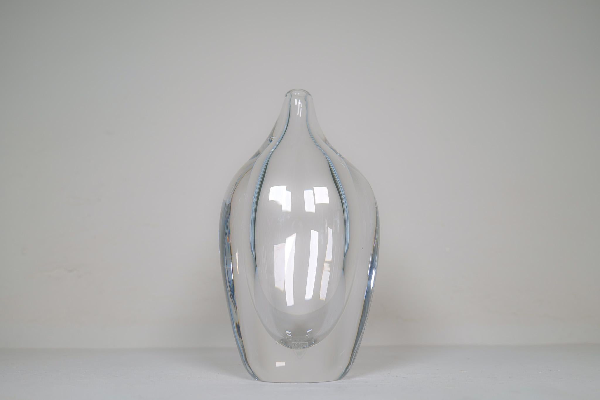 Scandinavian Modern Glass Vases Orrefors  Erika Lagerbielke, Sweden For Sale 2
